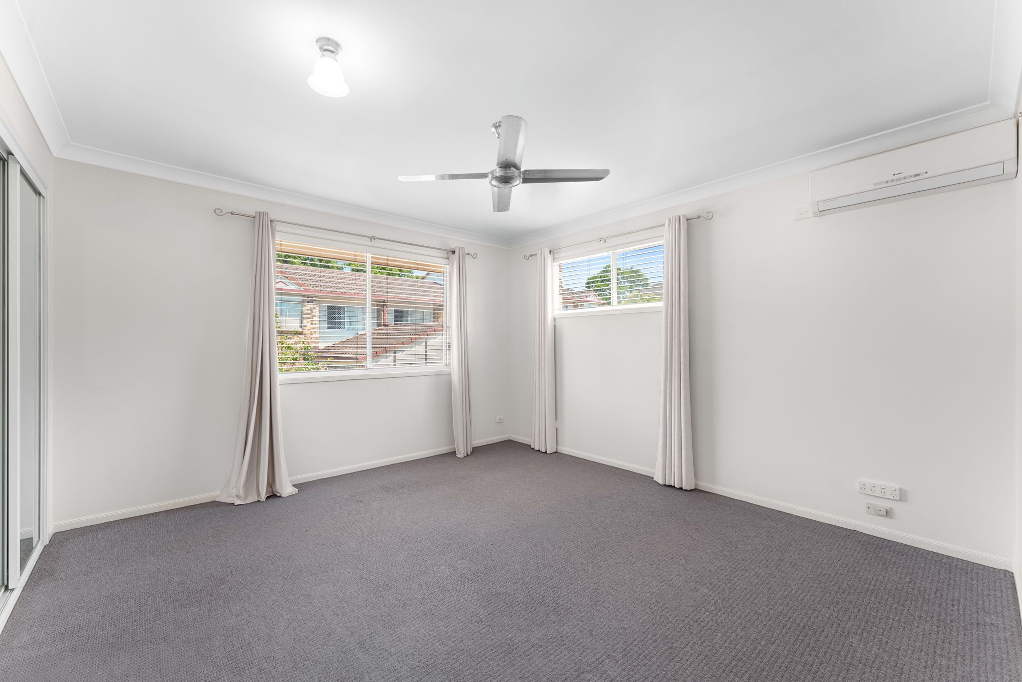 27/3809 Pacific Highway — photo 8 of 16