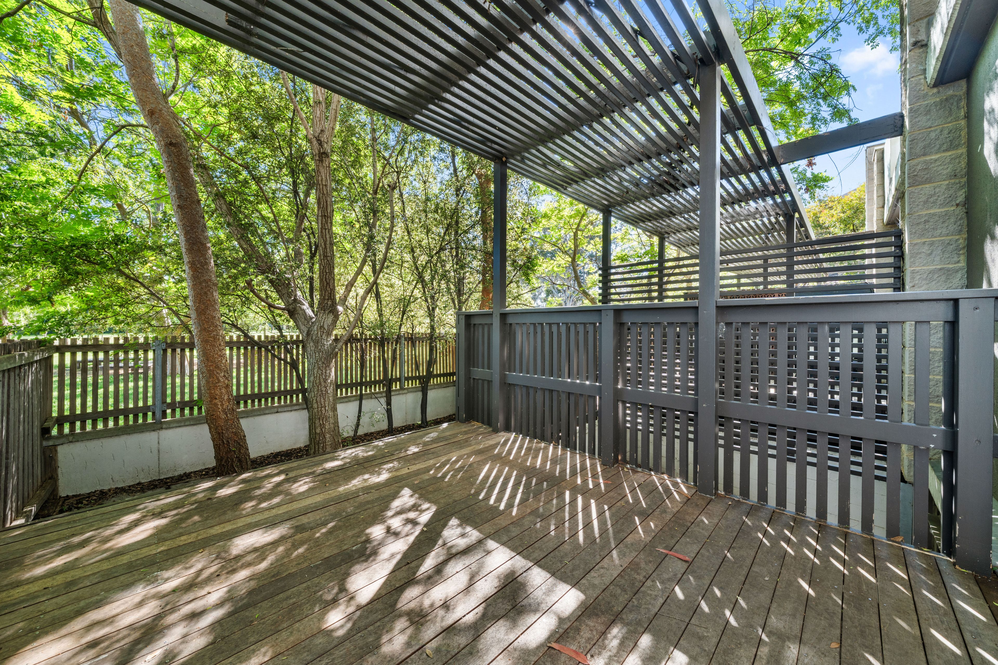 7/123 Lowanna Street — photo 9 of 14