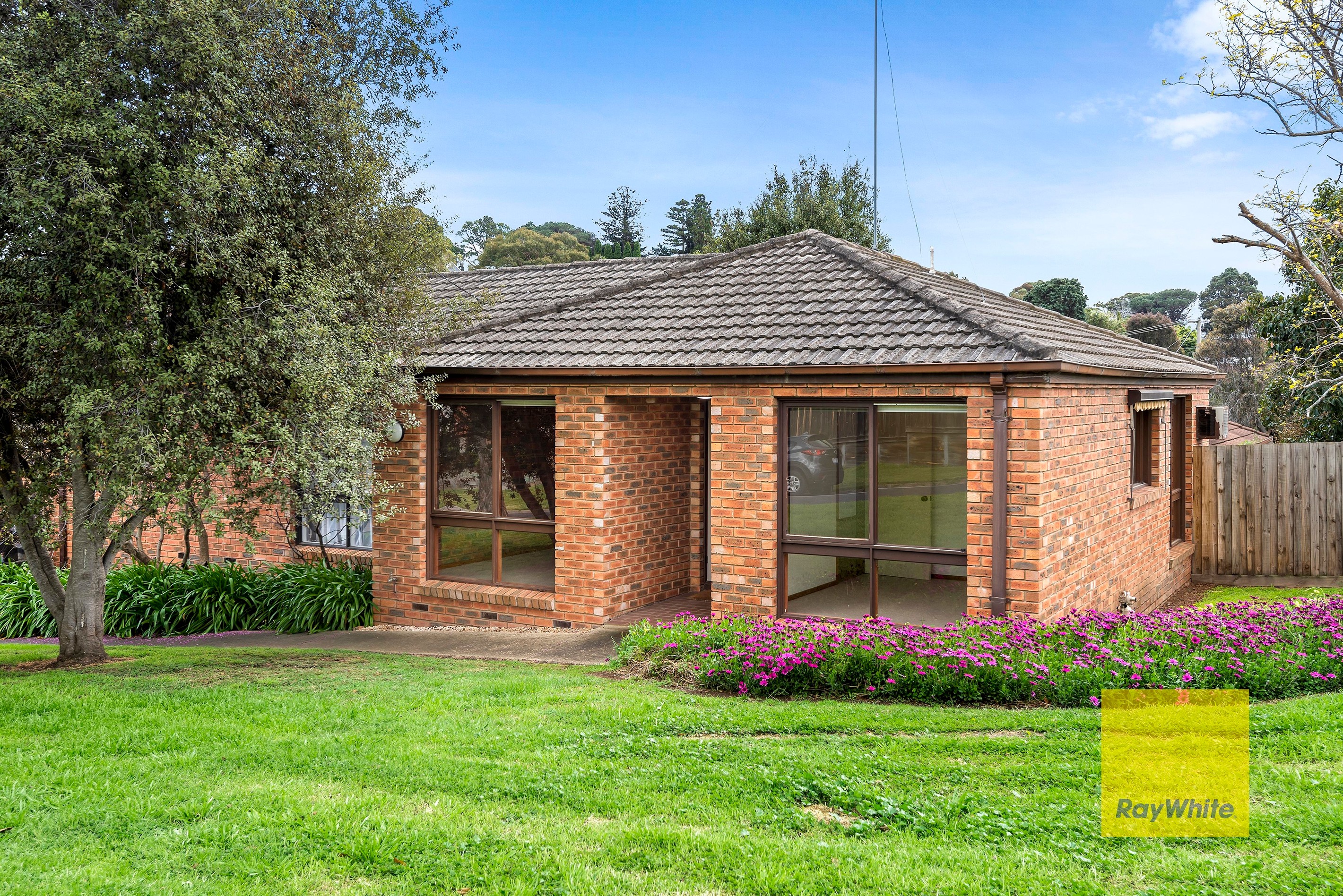 1/45 Vanessa Avenue, Highton, VIC 3216