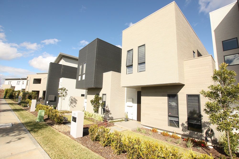 82 Fairbank Drive, GLEDSWOOD HILLS, NSW 2557