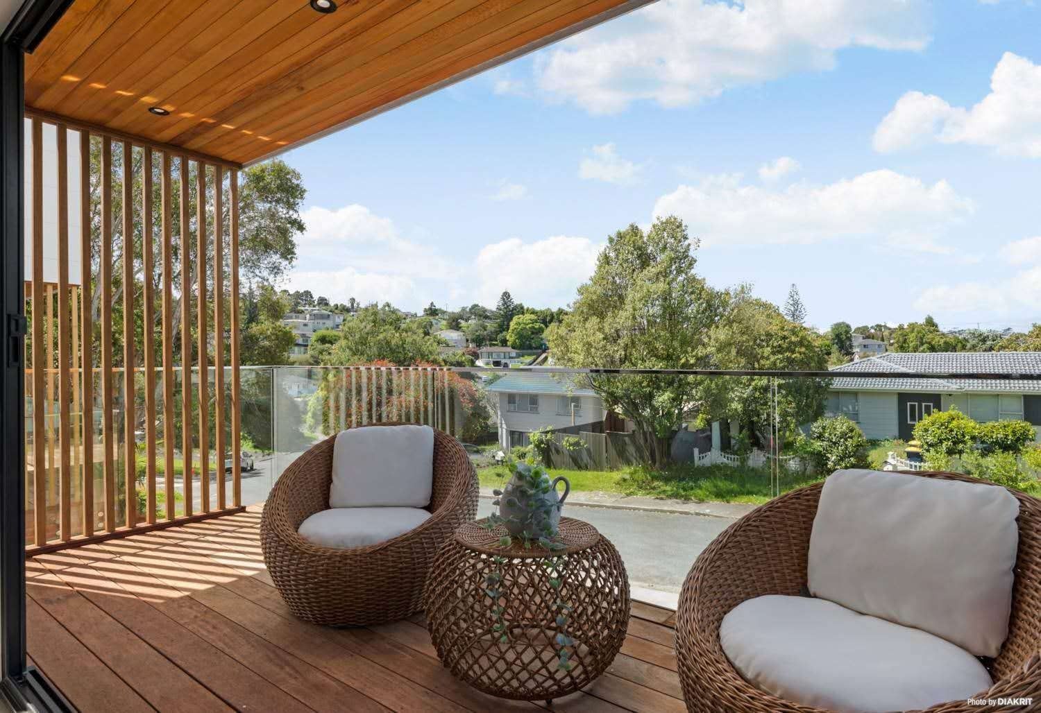 6A Aralia Road, Sunnynook, North Shore City