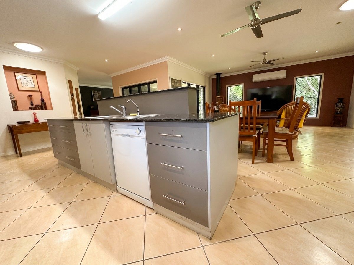 6 Avalon Close — photo 8 of 30