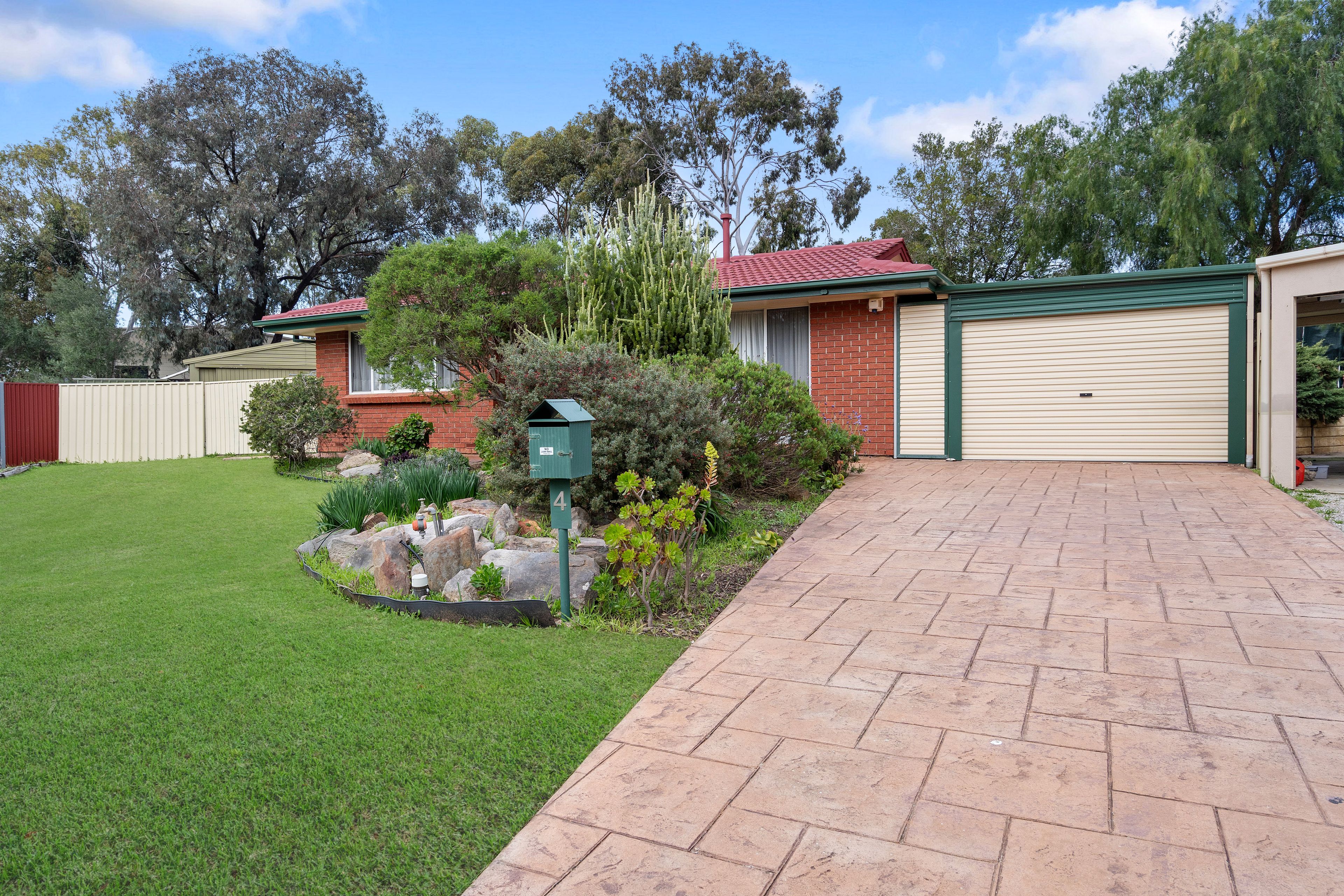 4 O'shea Court, Wynn Vale, SA 5127