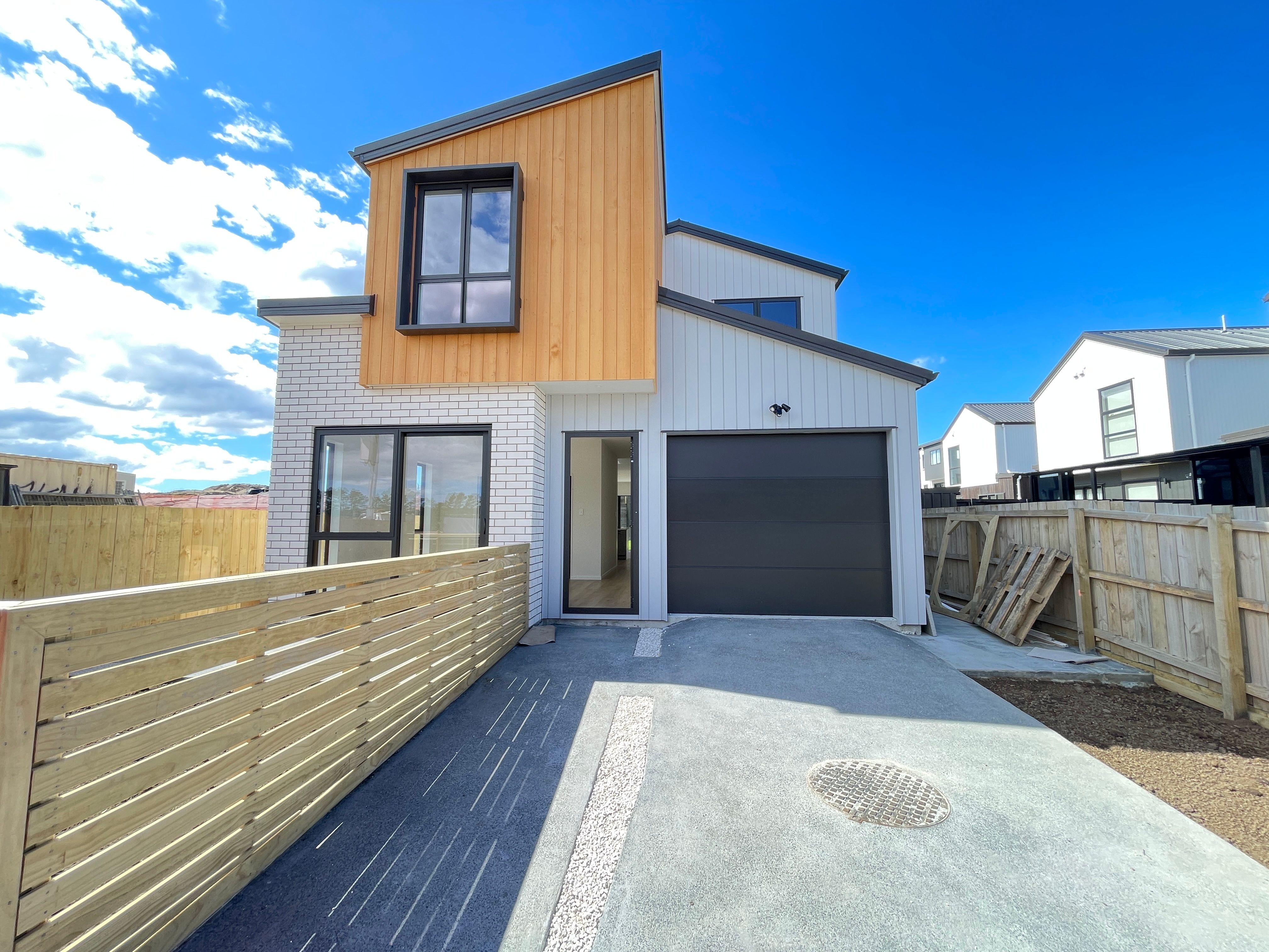 Westgate, Waitakere City