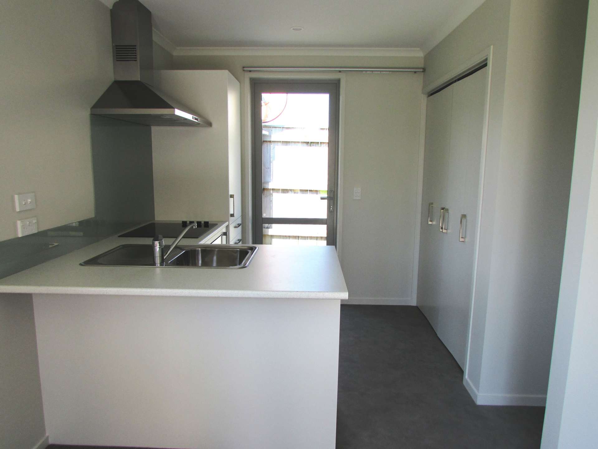 26a Meliora Place photo 1