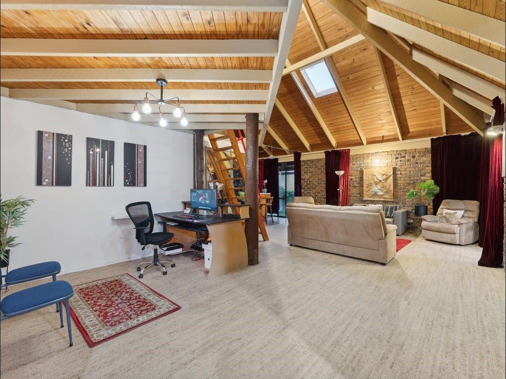 6 Manara Place — photo 12 of 29