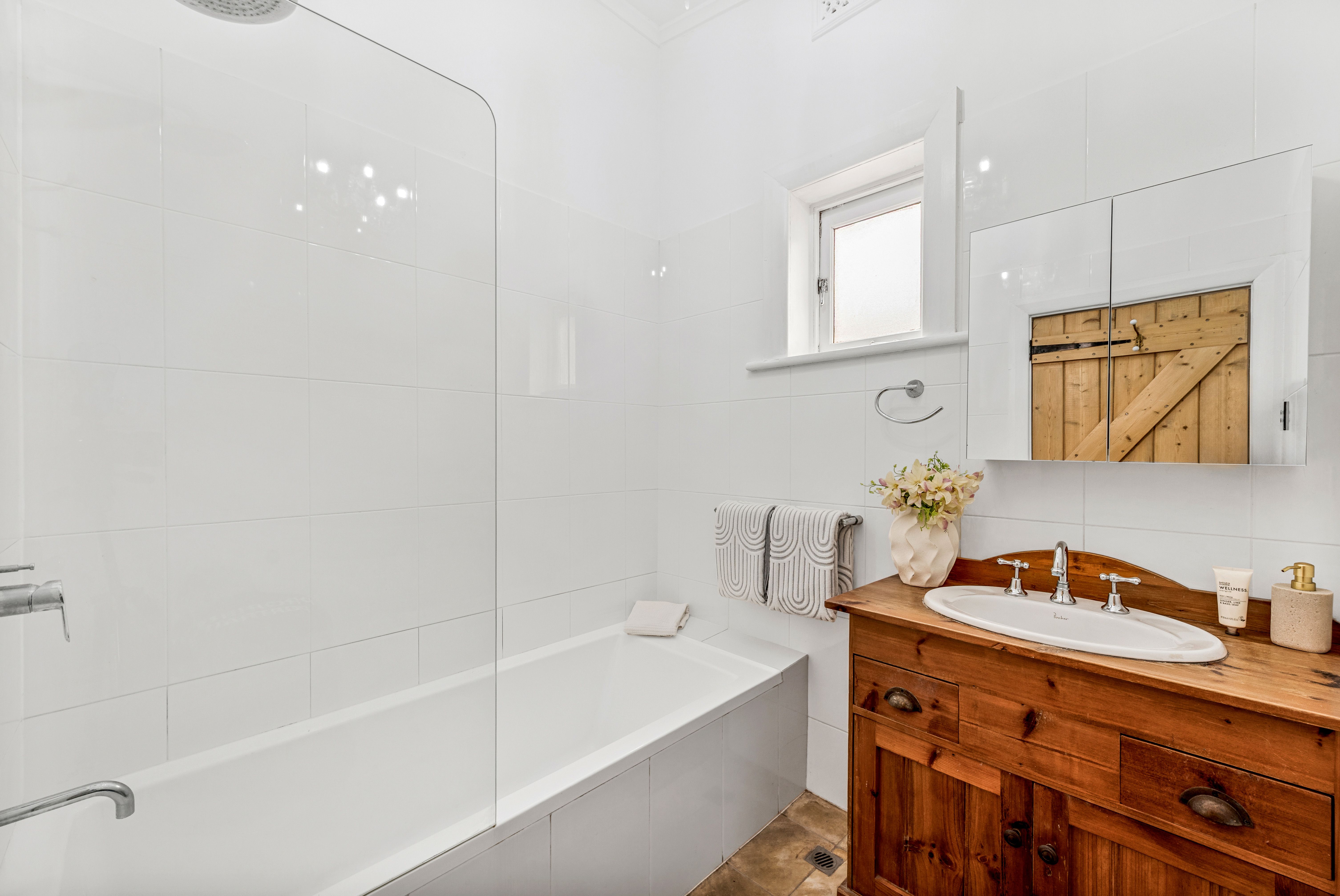 24 Newfield Drive — photo 15 of 26