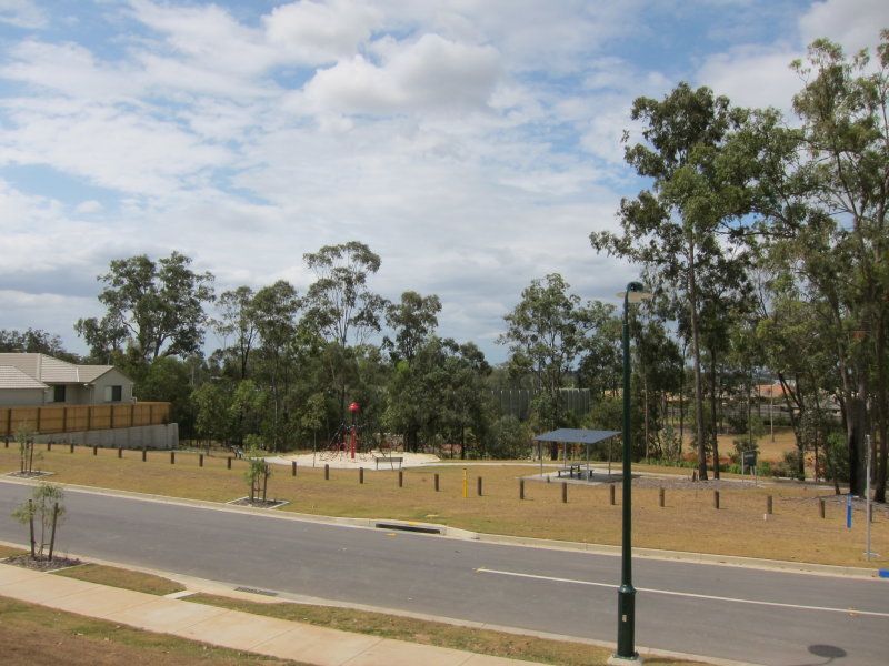 6 Mc Carthy Crescent, Goodna, QLD 4300