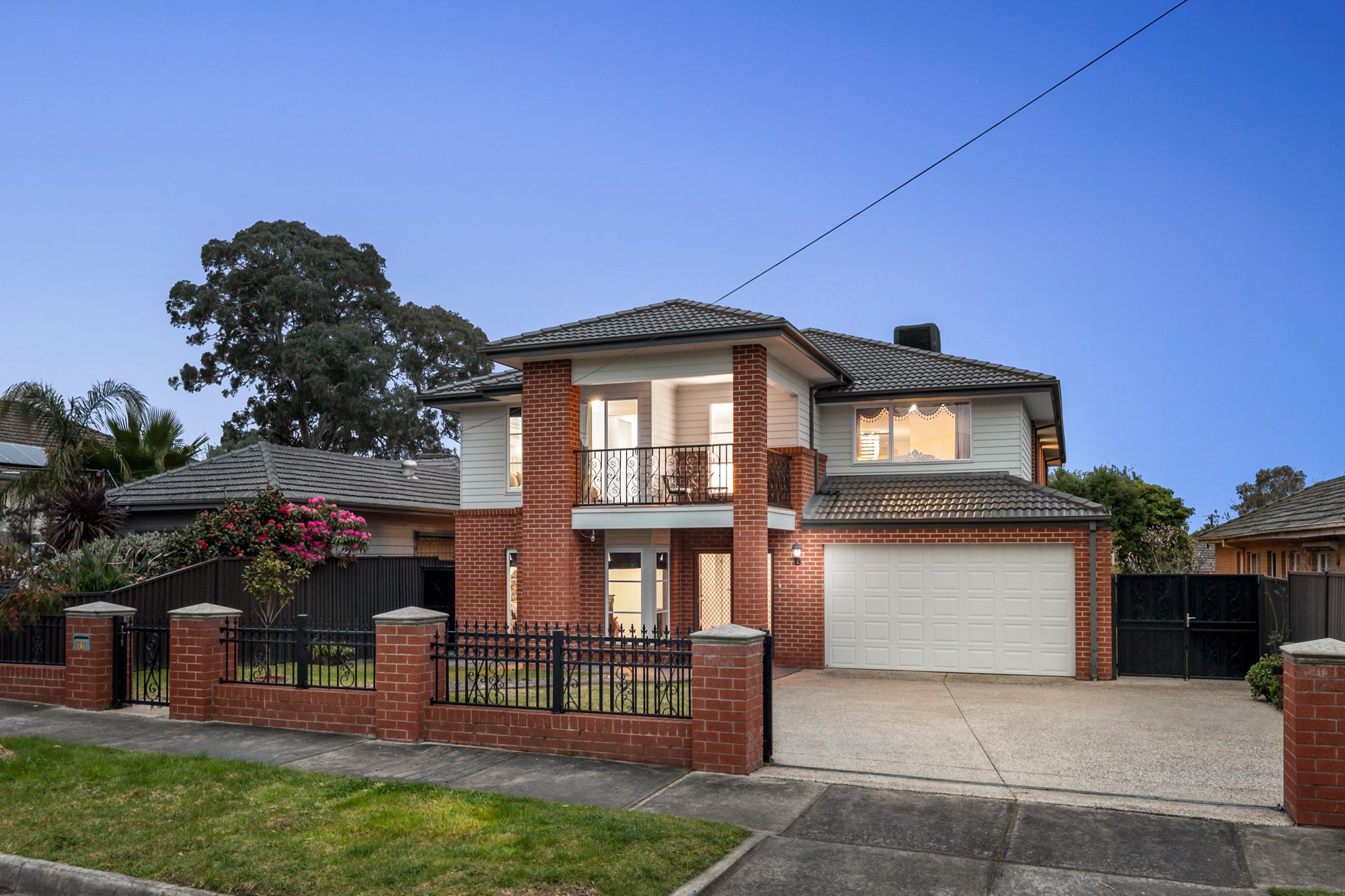 21 Summit Road, Burwood VIC 3125