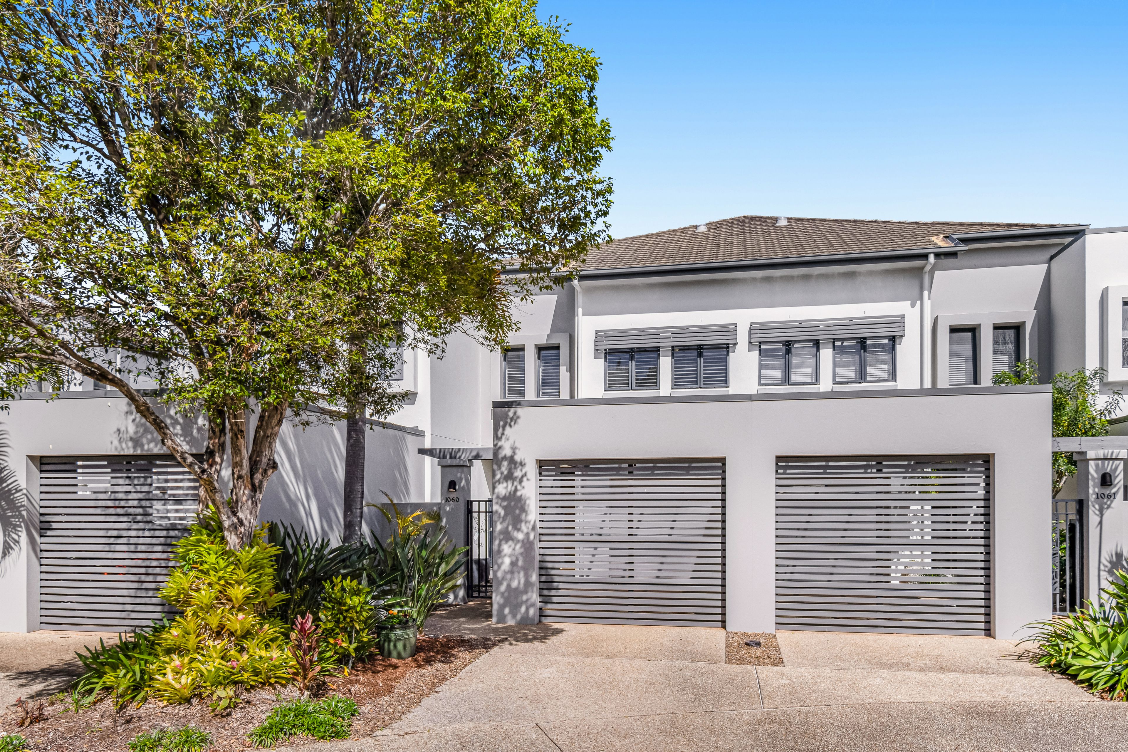 1060/1 The Cove Crescent, Carrara, QLD 4211