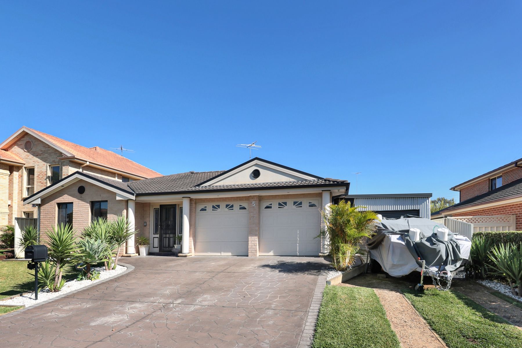 5 Kingsfield Avenue, Glenmore Park, NSW 2745