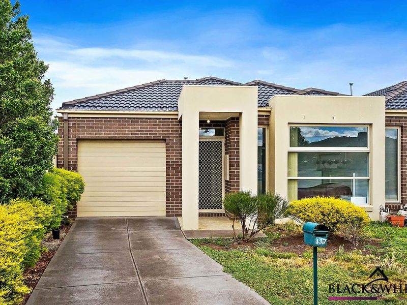 1/17 Catania Avenue, Point Cook, VIC 3030