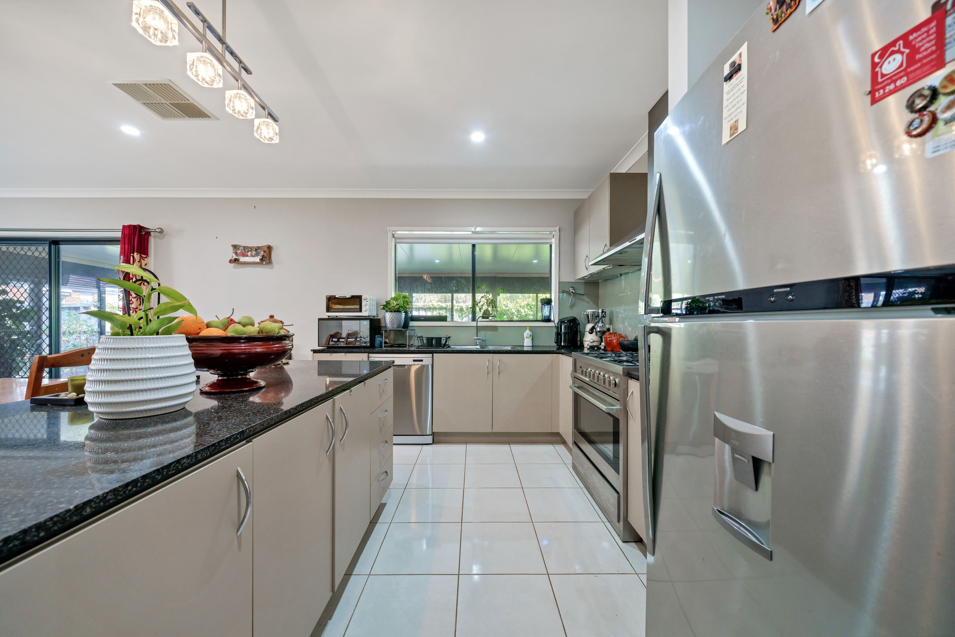 6 Burford Way, Cranbourne North, VIC 3977