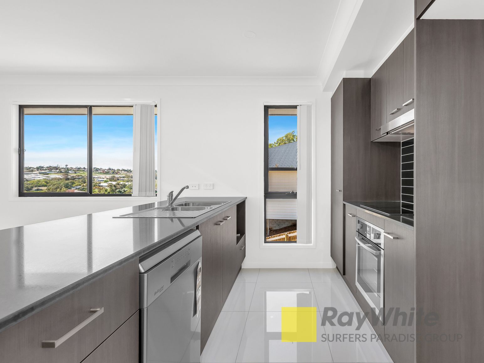 1/32 McInnes Crescent, Glenvale, QLD 4350