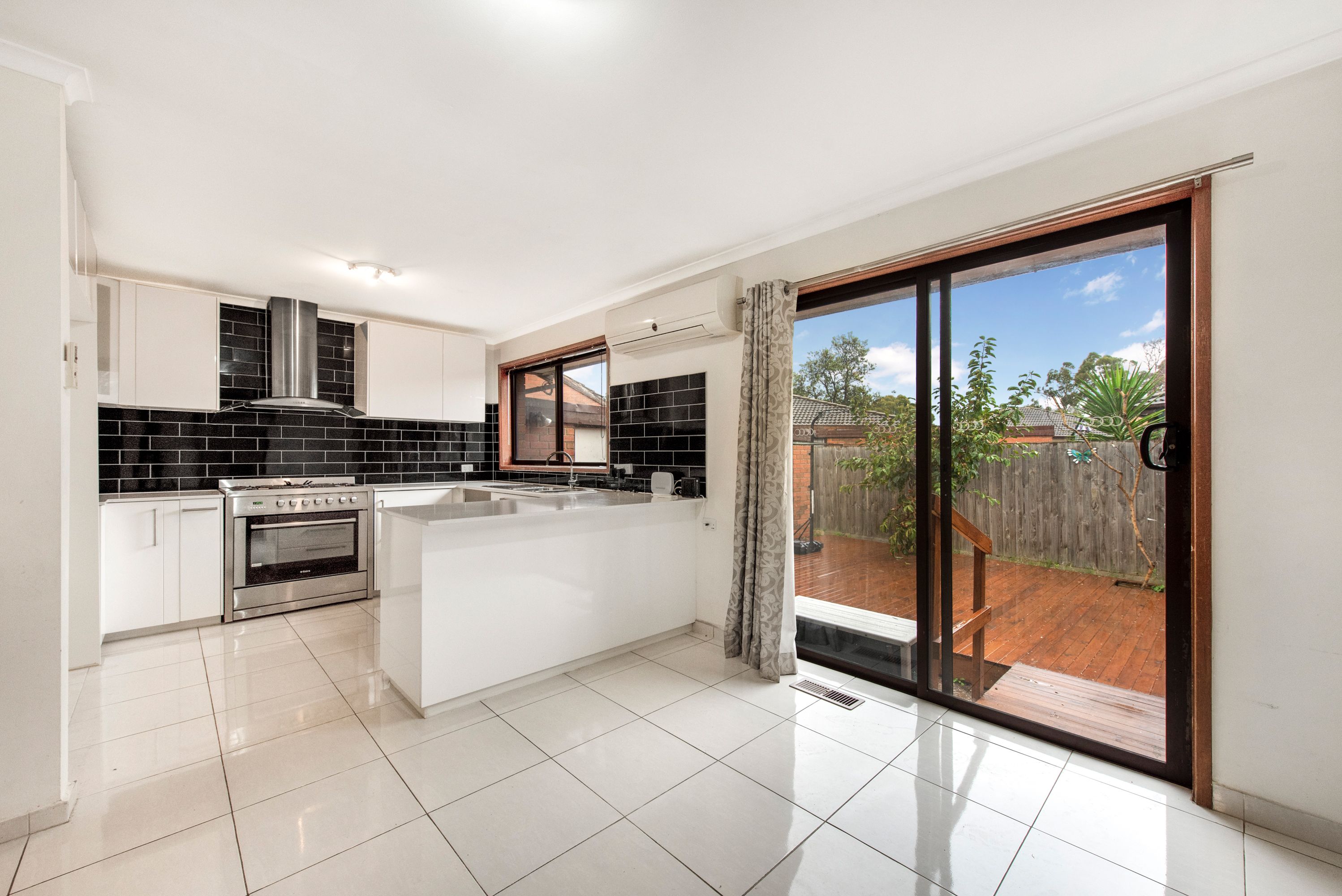 11/22-24 Hamilton Road, Bayswater, VIC 3153