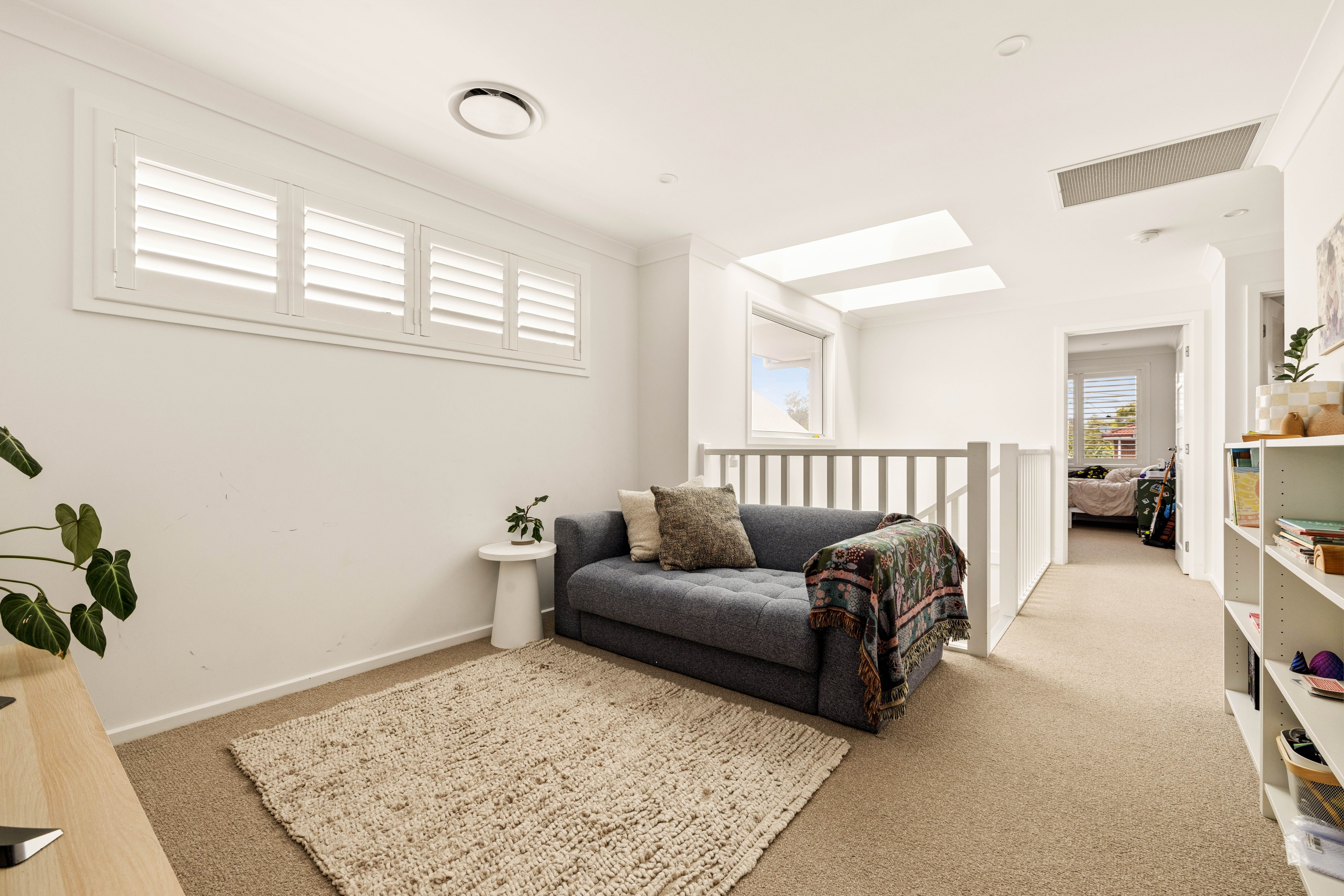 15 Rolfe Street — photo 7 of 16