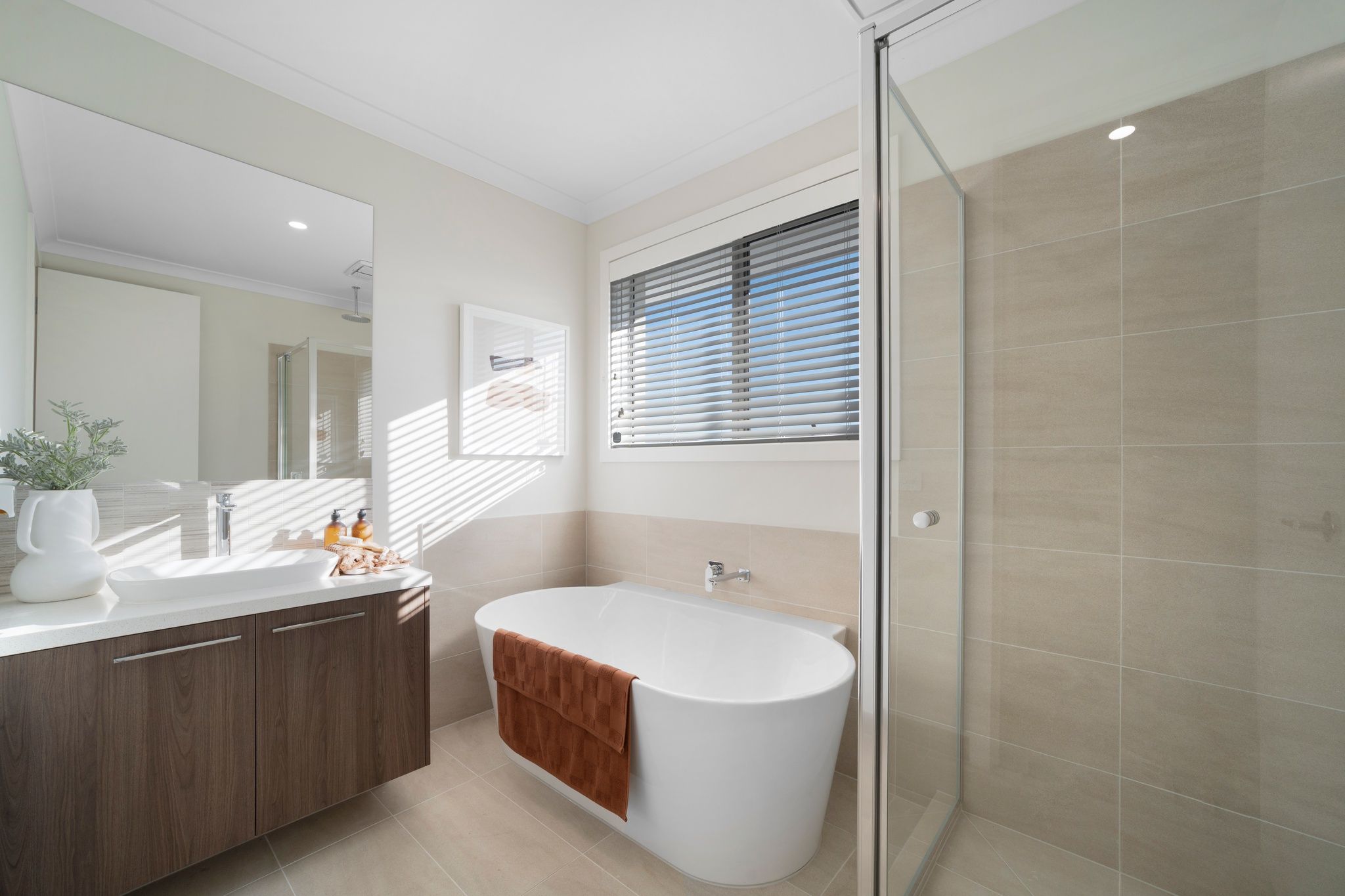 187 Honour Avenue — photo 18 of 27