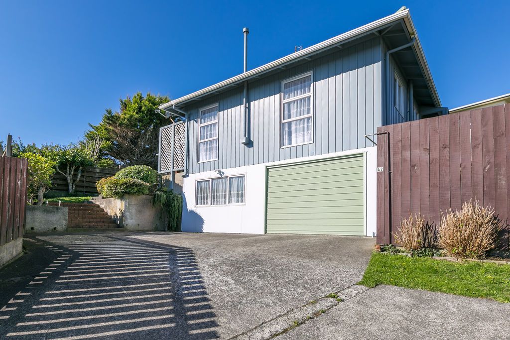 42 Fitzpatrick Street, Newlands, Wellington City