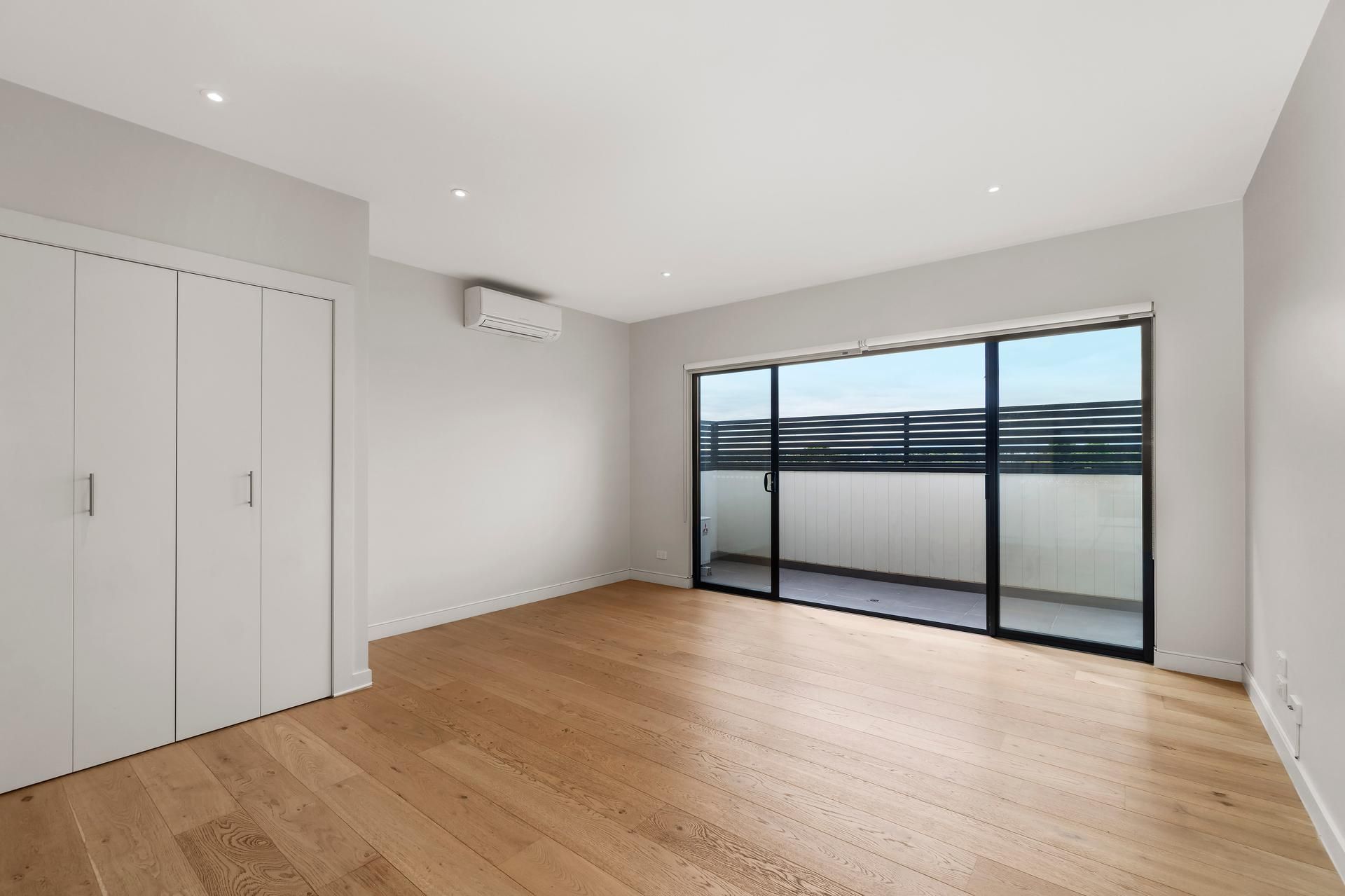 302/213 Burwood Highway, Burwood East, VIC 3151