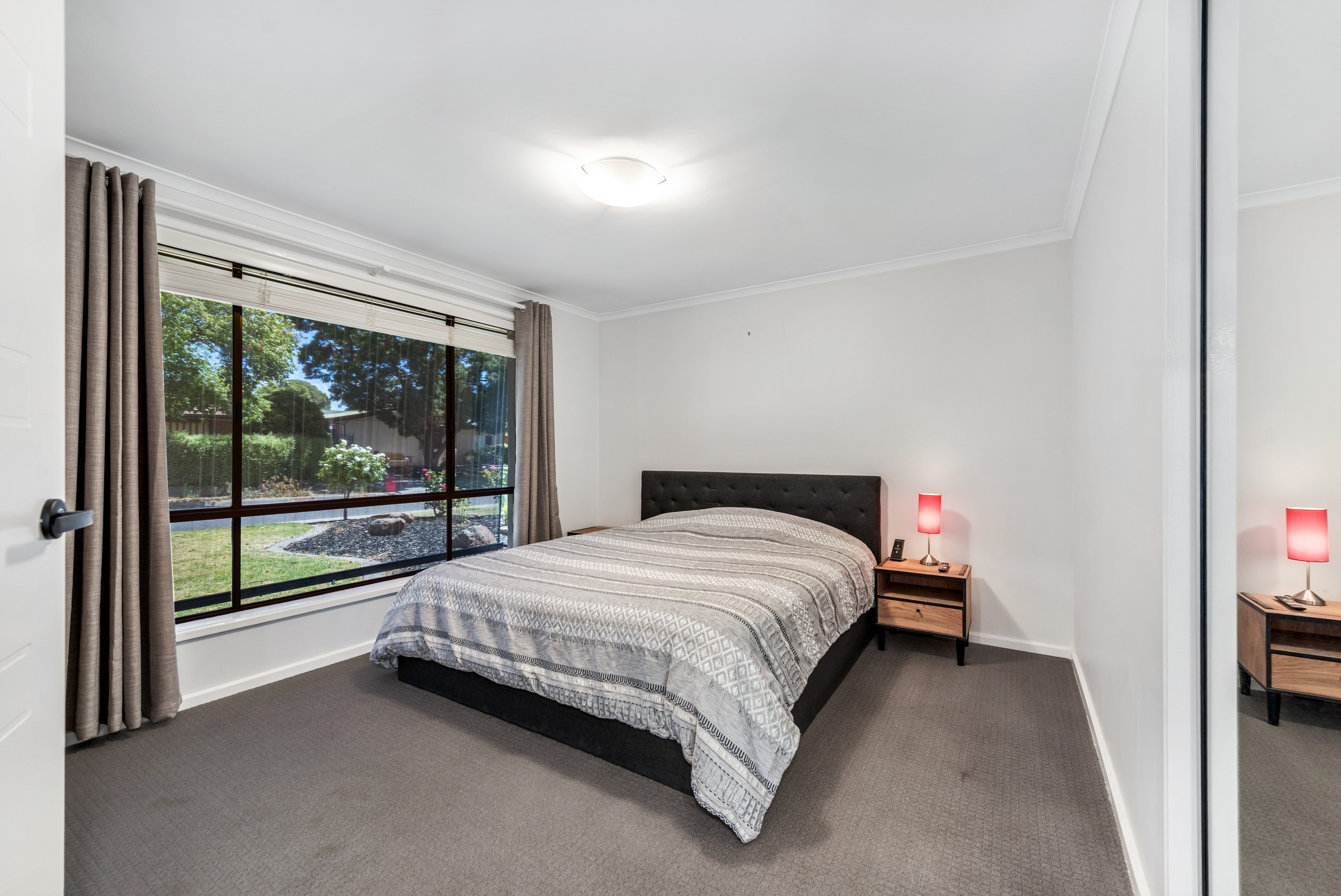 10 Julia Crescent, Woodcroft, SA 5162