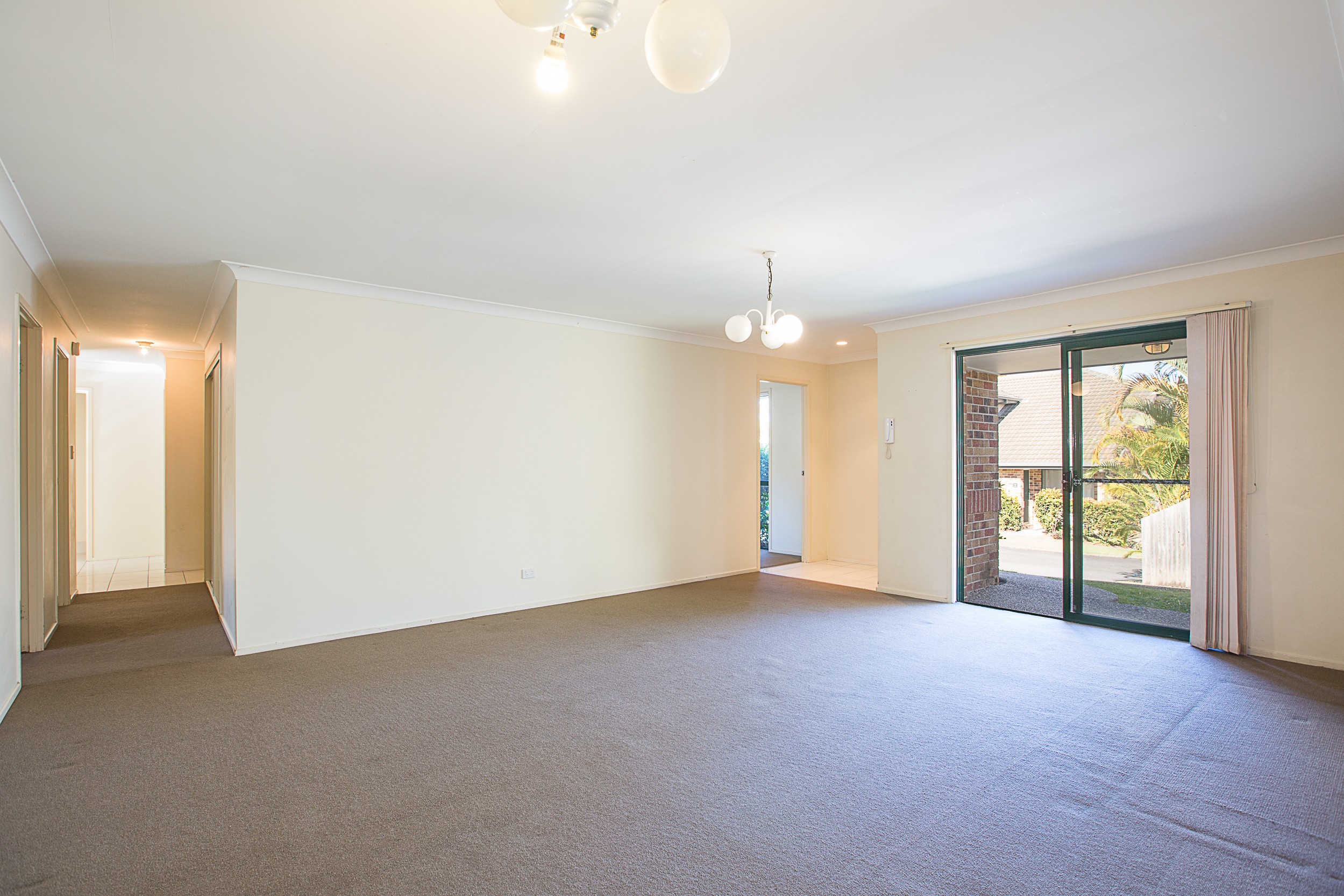 9/208 Central Street, Labrador, QLD 4215