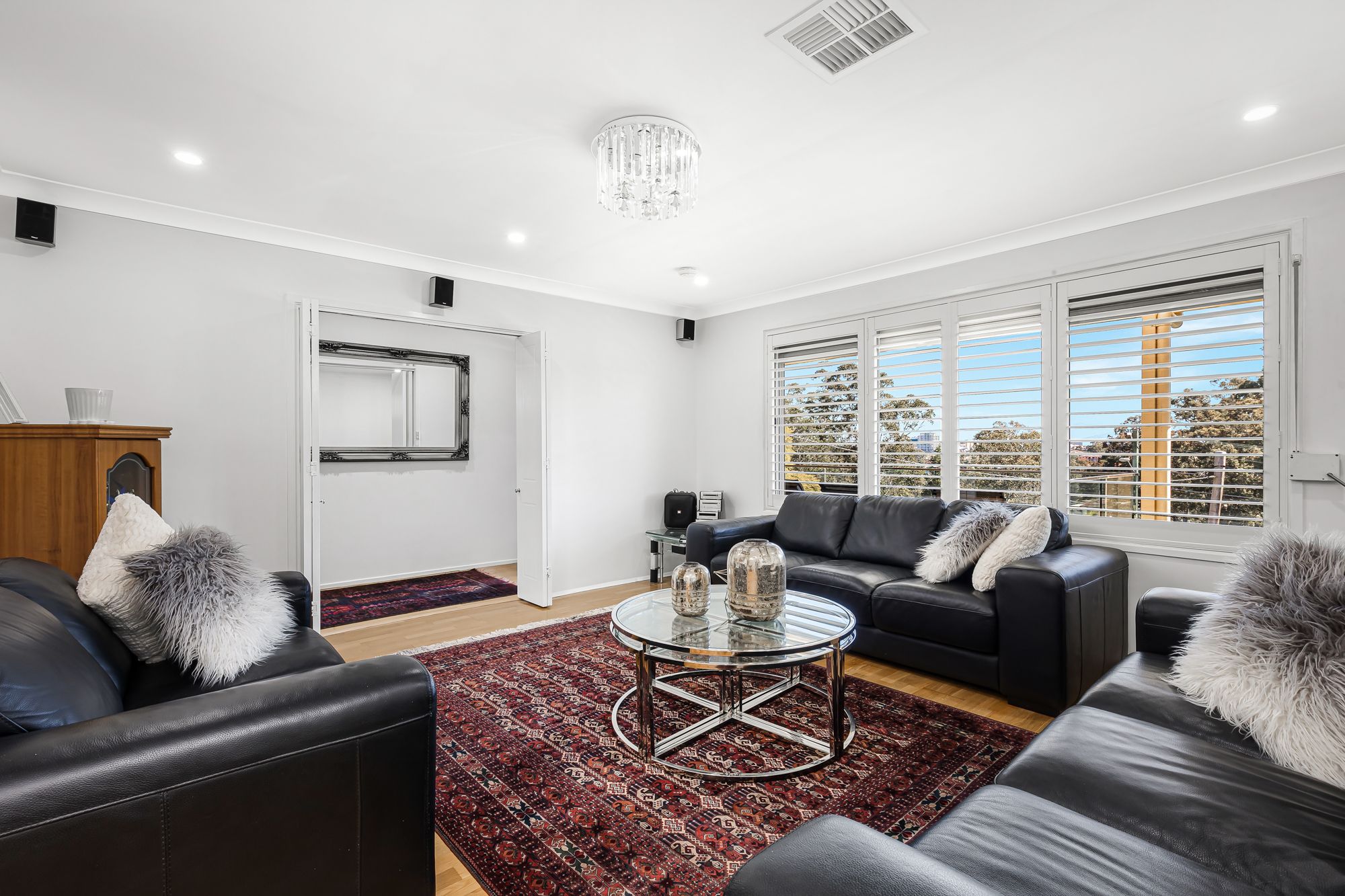 4 Crestbrook Street, Seven Hills, NSW 2147