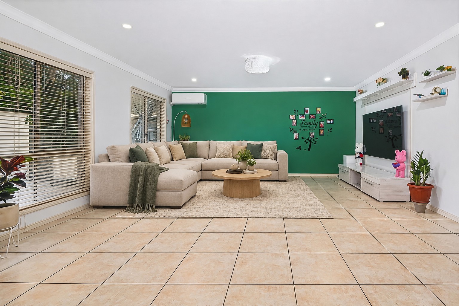 44 Nullarbor Circuit, Forest Lake, QLD 4078