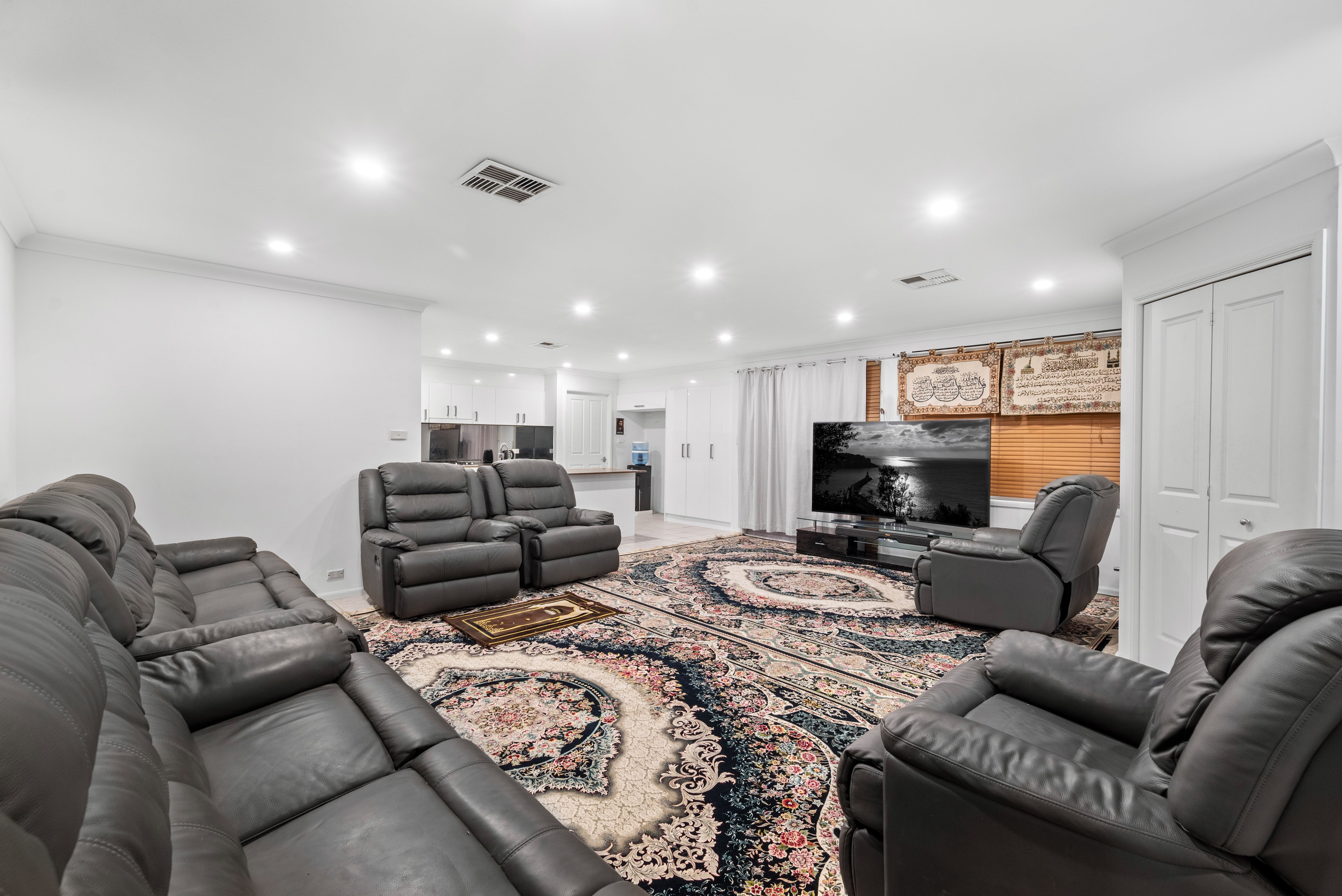 12 Schoeffel Grove, Horningsea Park, NSW 2171