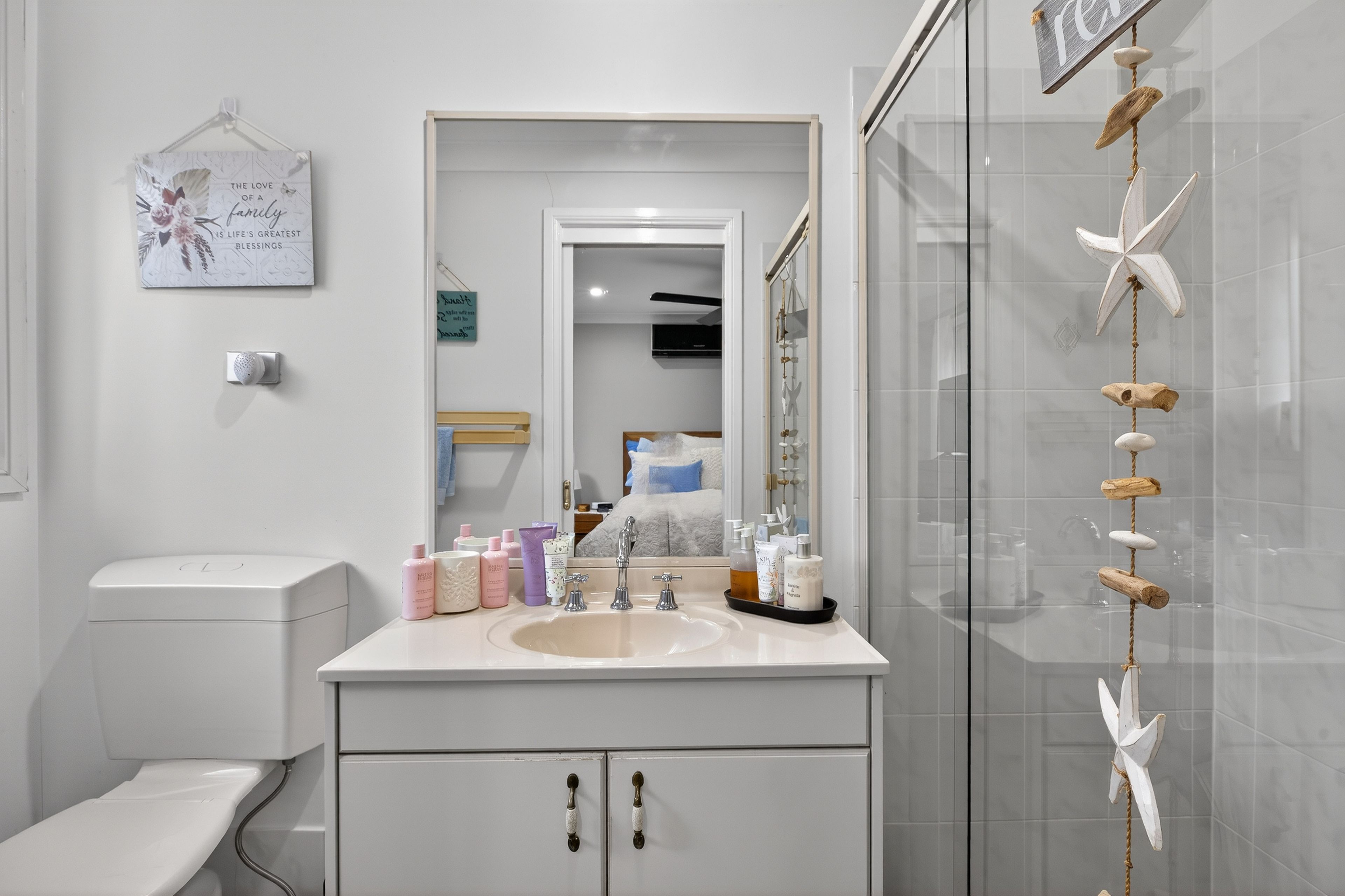 8 Bukari Way, Glenmore Park, NSW