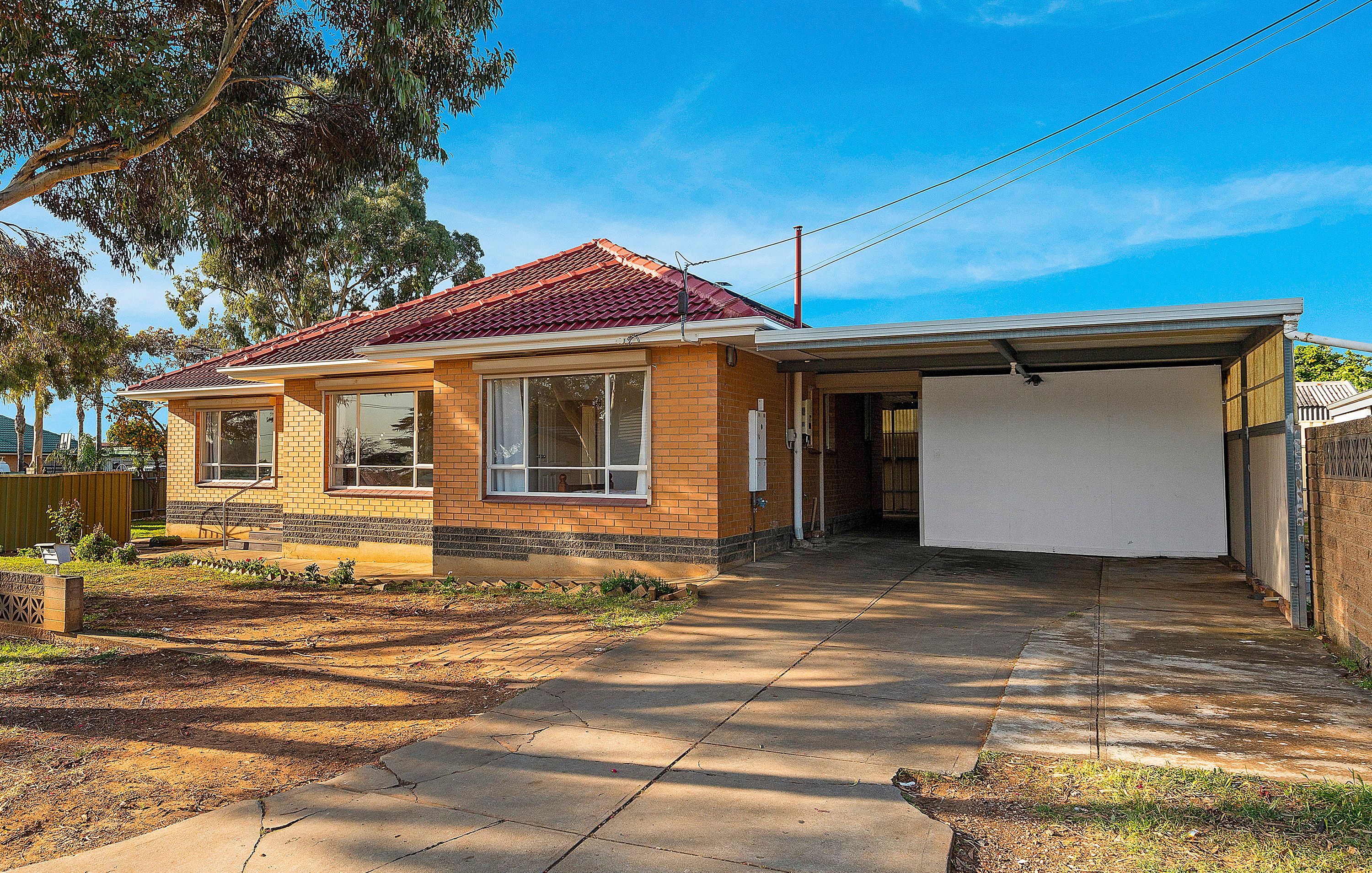 2 Leabrook Drive, Para Hills SA 5096