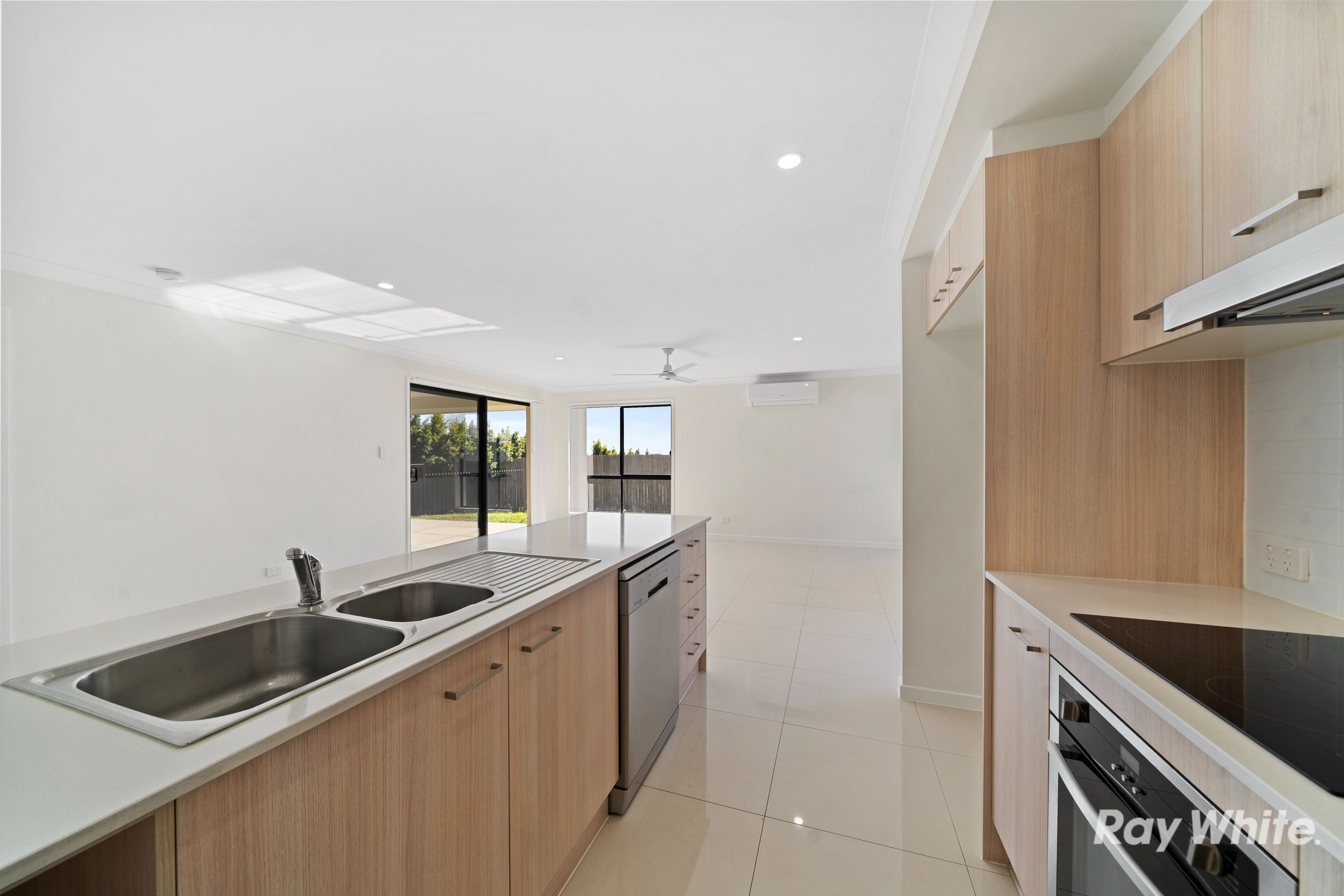 6 Henbury Street, South Ripley, QLD 4306
