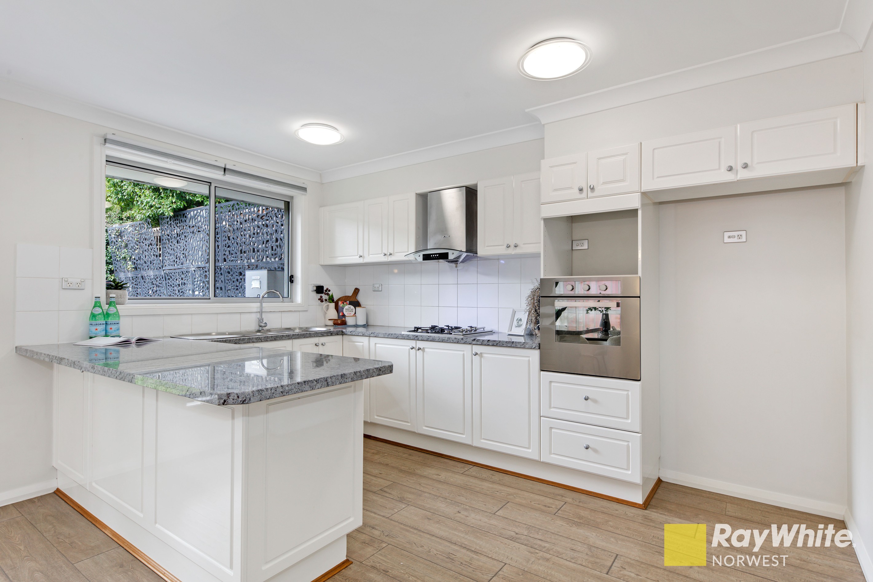 8 Skylark Circuit, Bella Vista, NSW 2153
