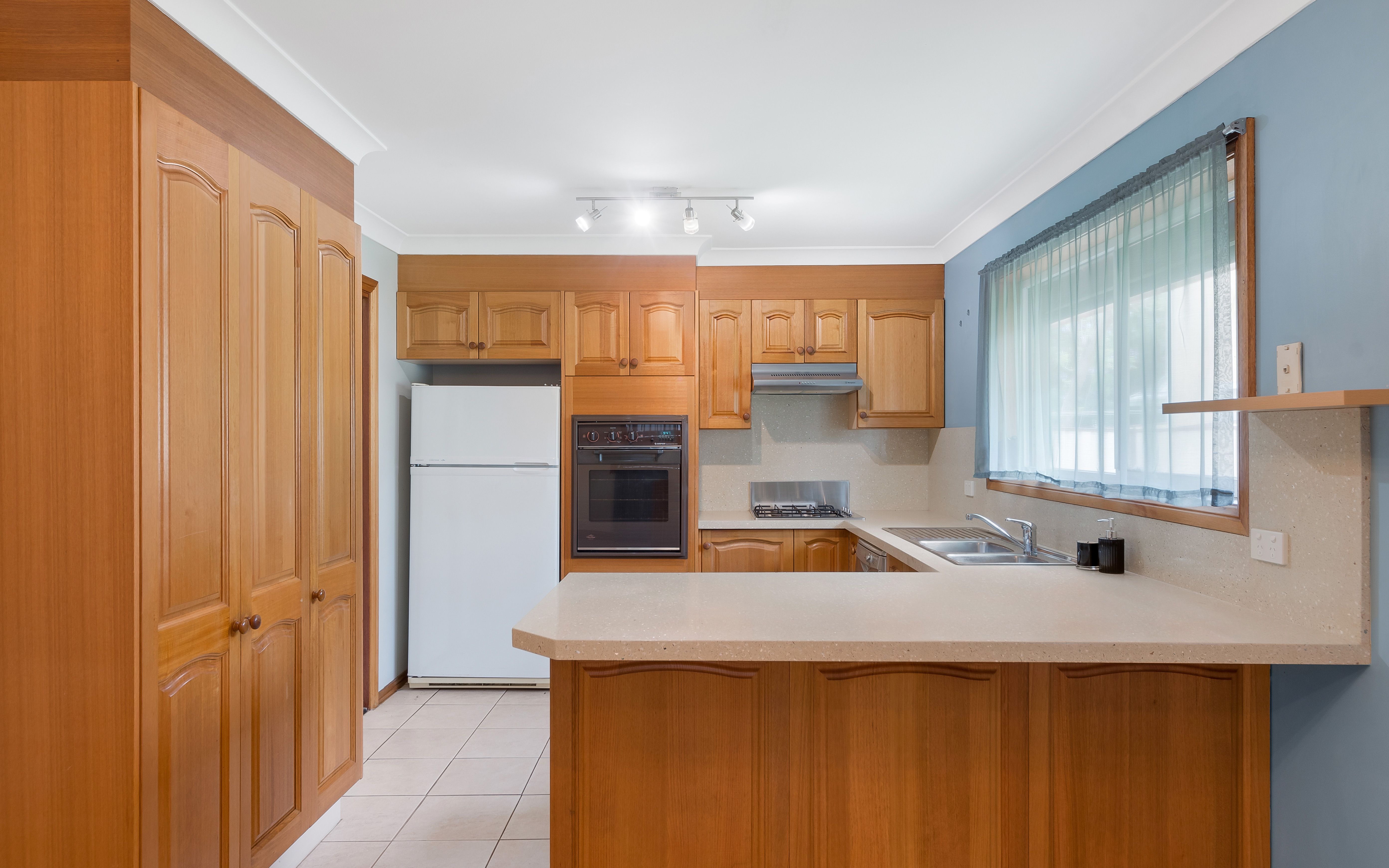 2/146 Oxford Road, Ingleburn, NSW 2565