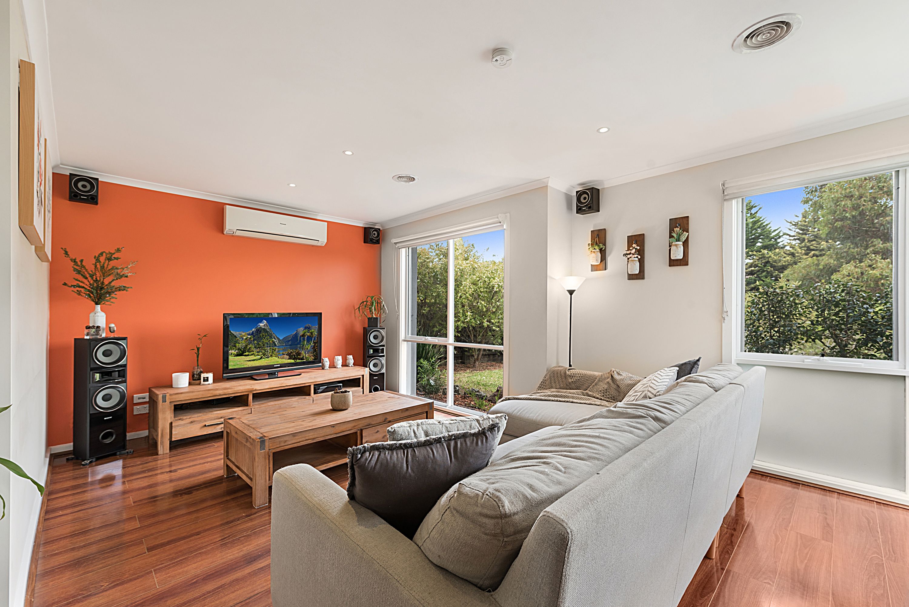 67 Shetland Street, Endeavour Hills, VIC 3802
