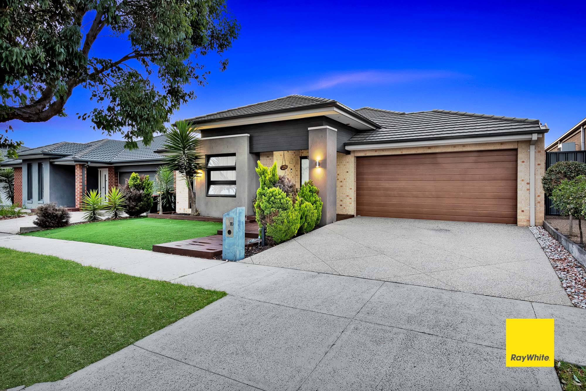 10 Fleur Way, Truganina, VIC 3029