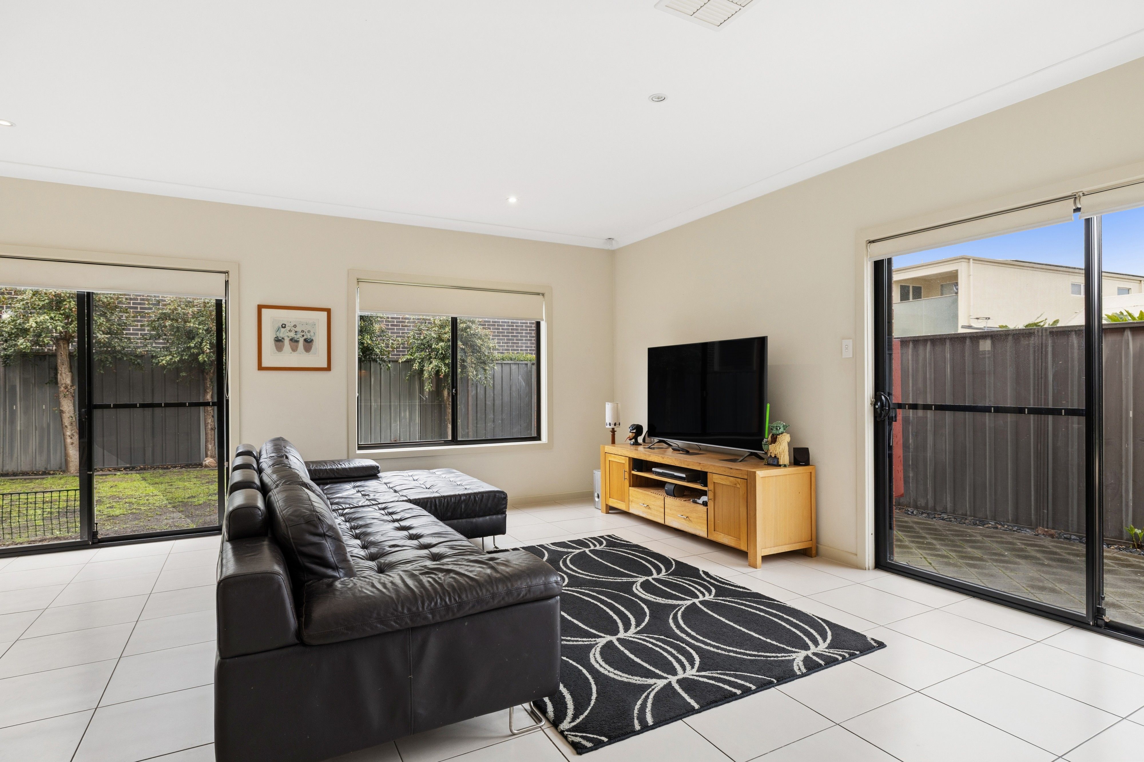 14 Heysen Crescent — photo 4 of 23