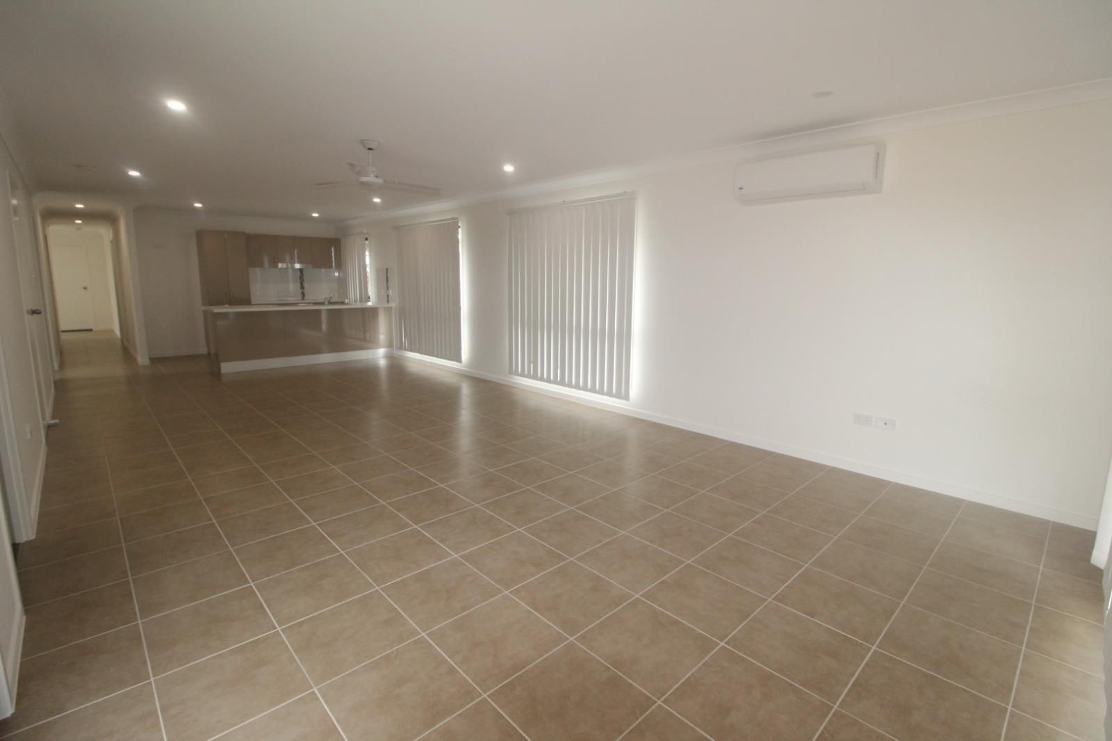19 Orangeberry Circuit, Mount Low, QLD 4818