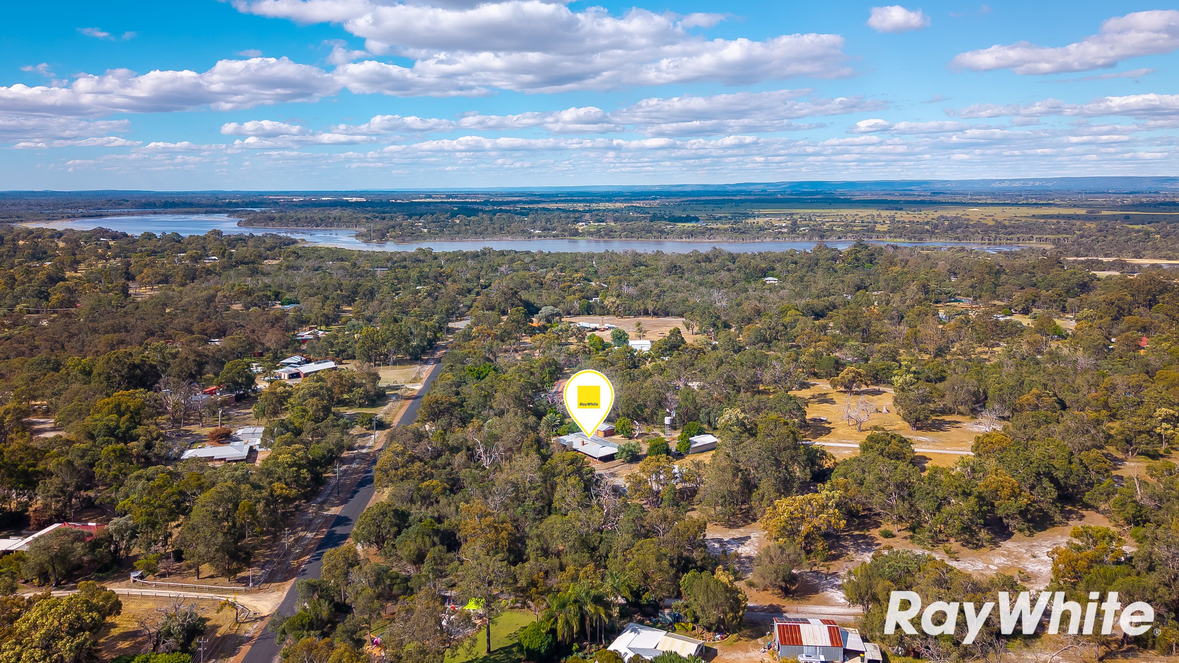24 Greenwood Way , Barragup WA 6209