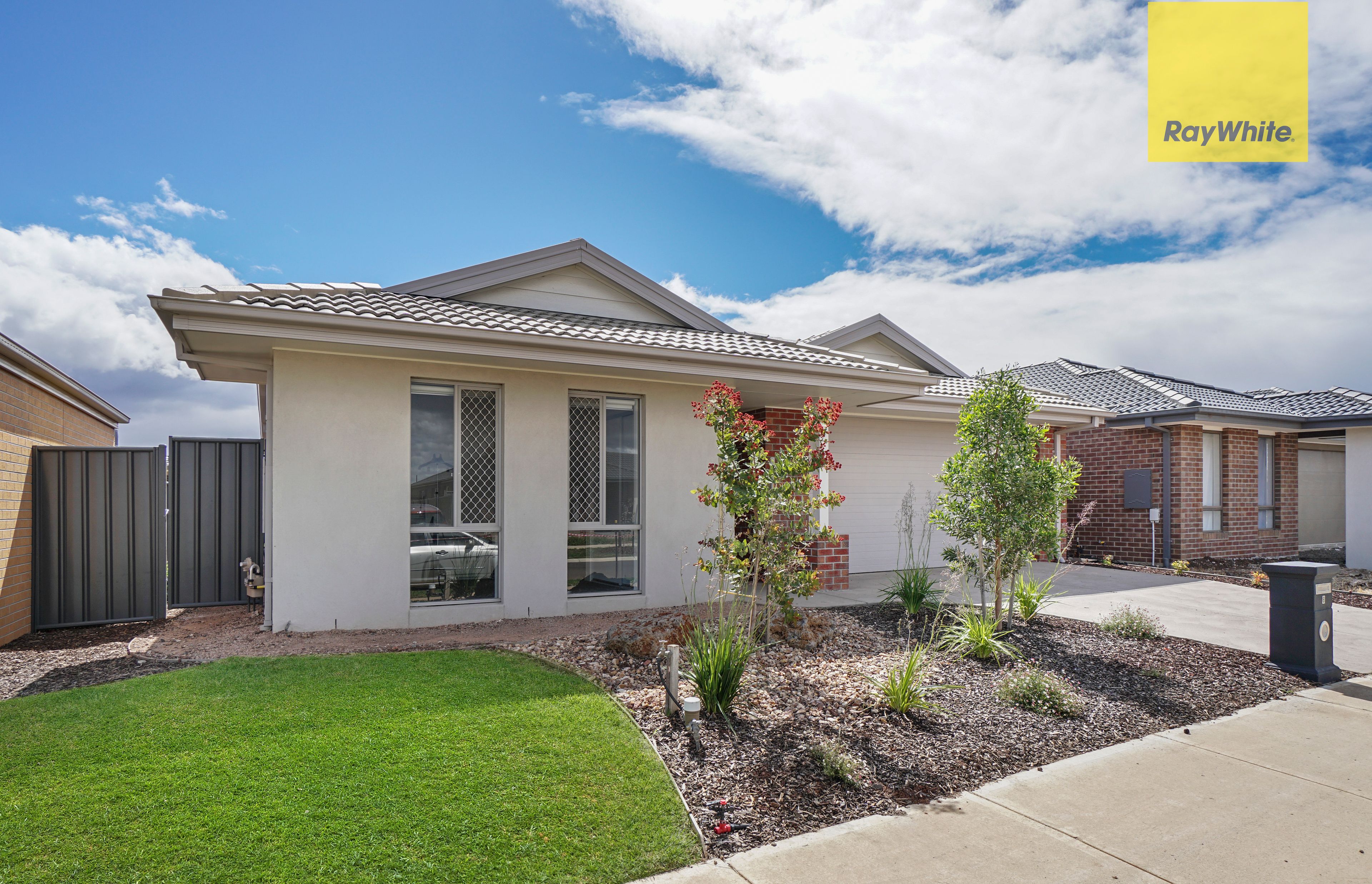 8 Lister Road, Melton West, VIC 3337