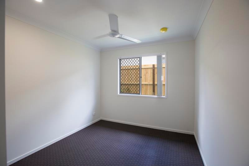 2/10 Chikameena Street, Logan Reserve, QLD 4133