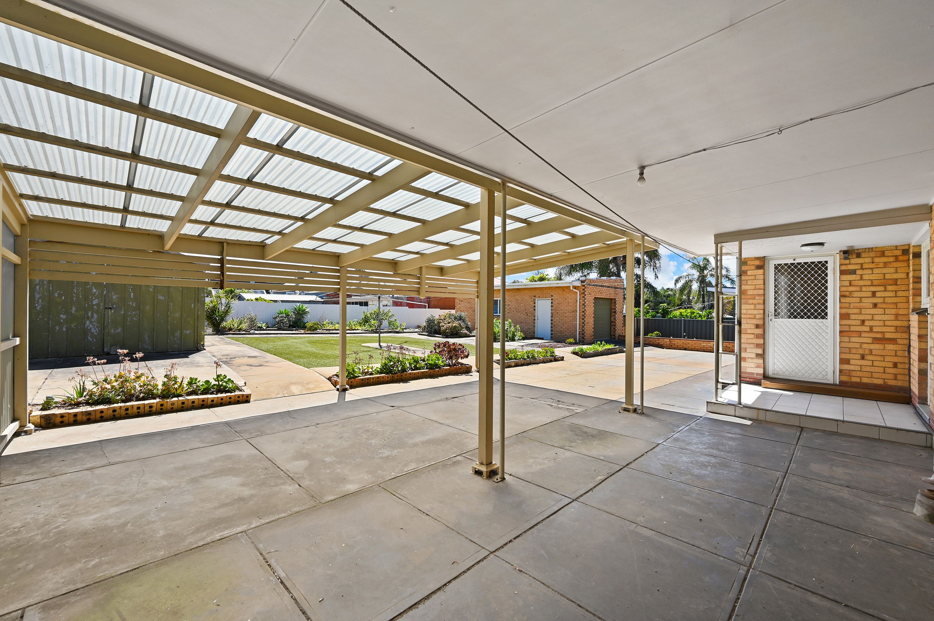 61 Hart Street — photo 16 of 26