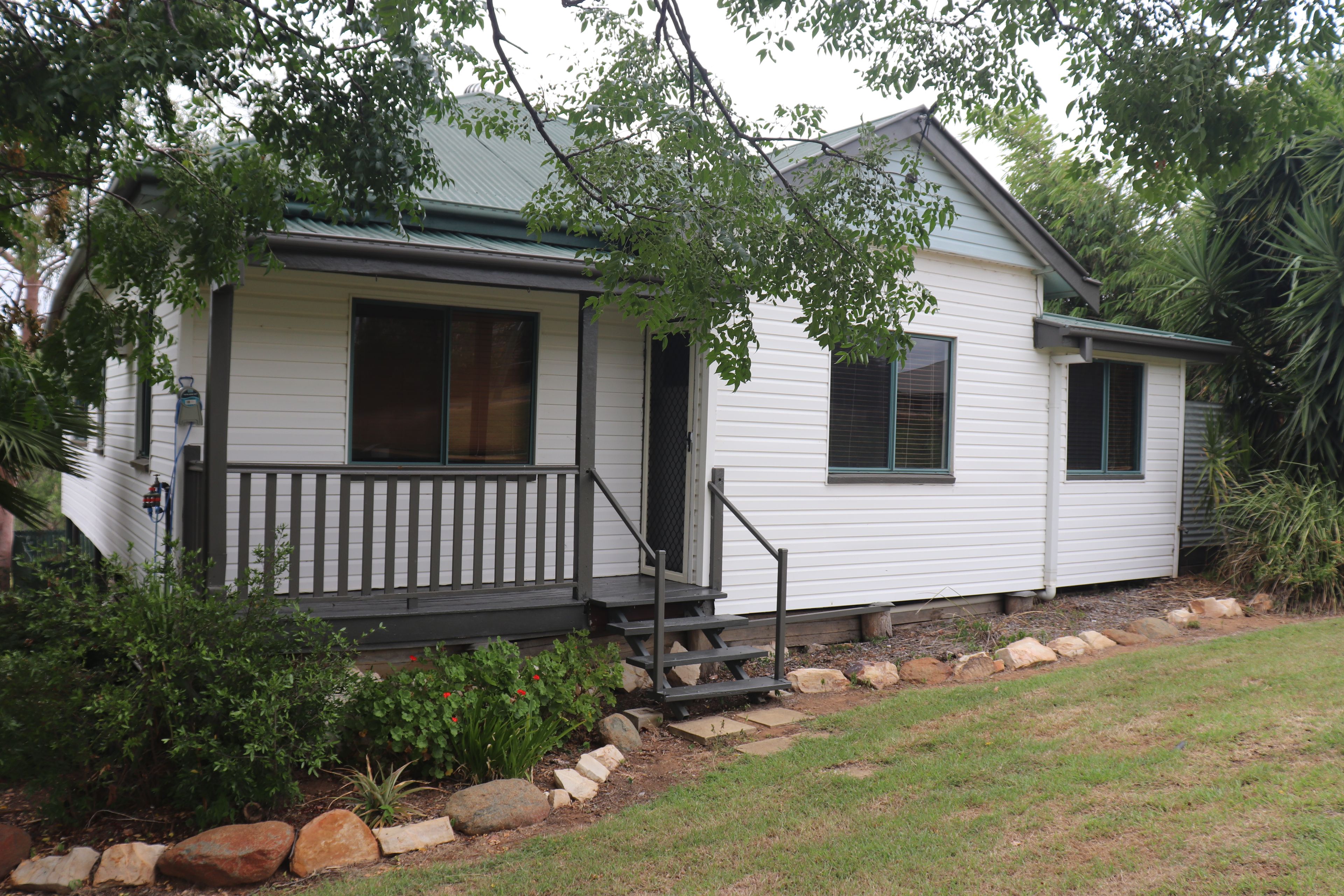 22 Mahoney Street, Mundubbera QLD 4626
