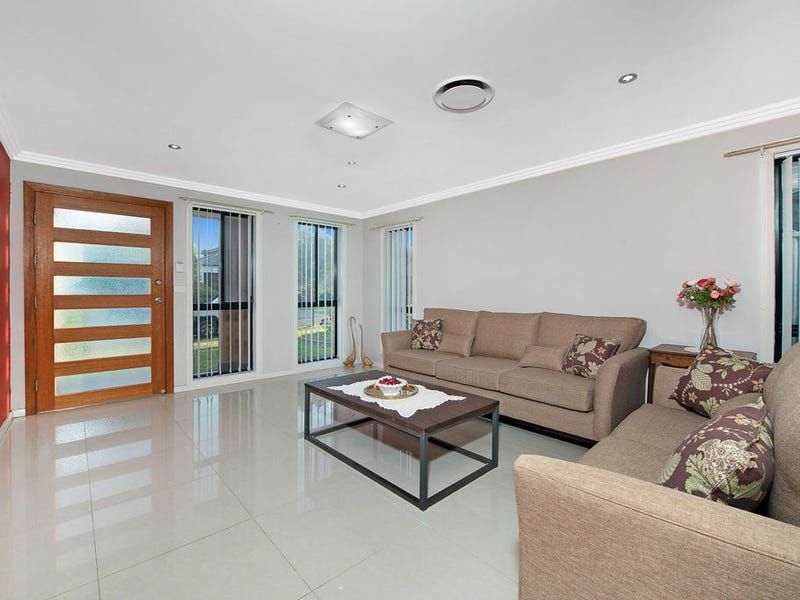 8 Roselea Street, Glenwood, NSW 2768
