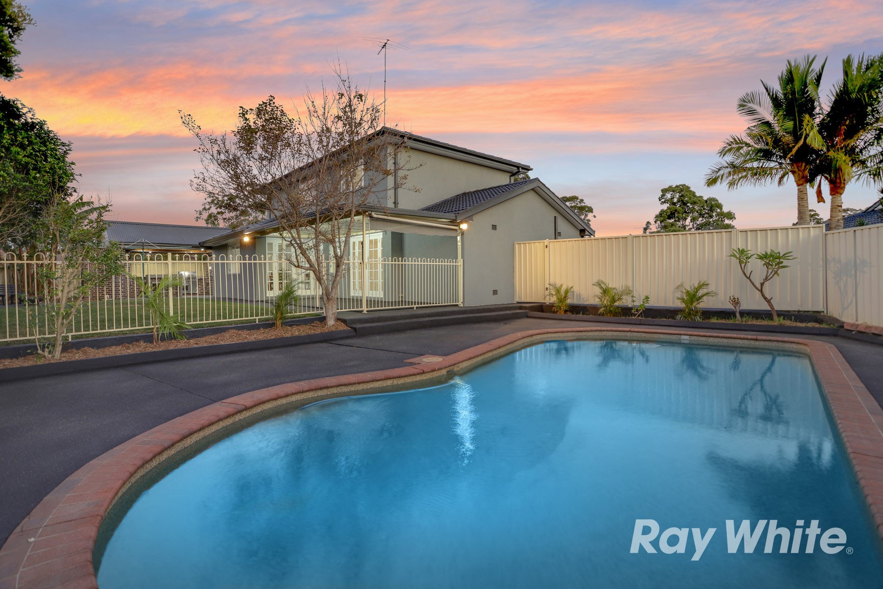 18 Lockheed Circuit, St Clair, NSW 2759