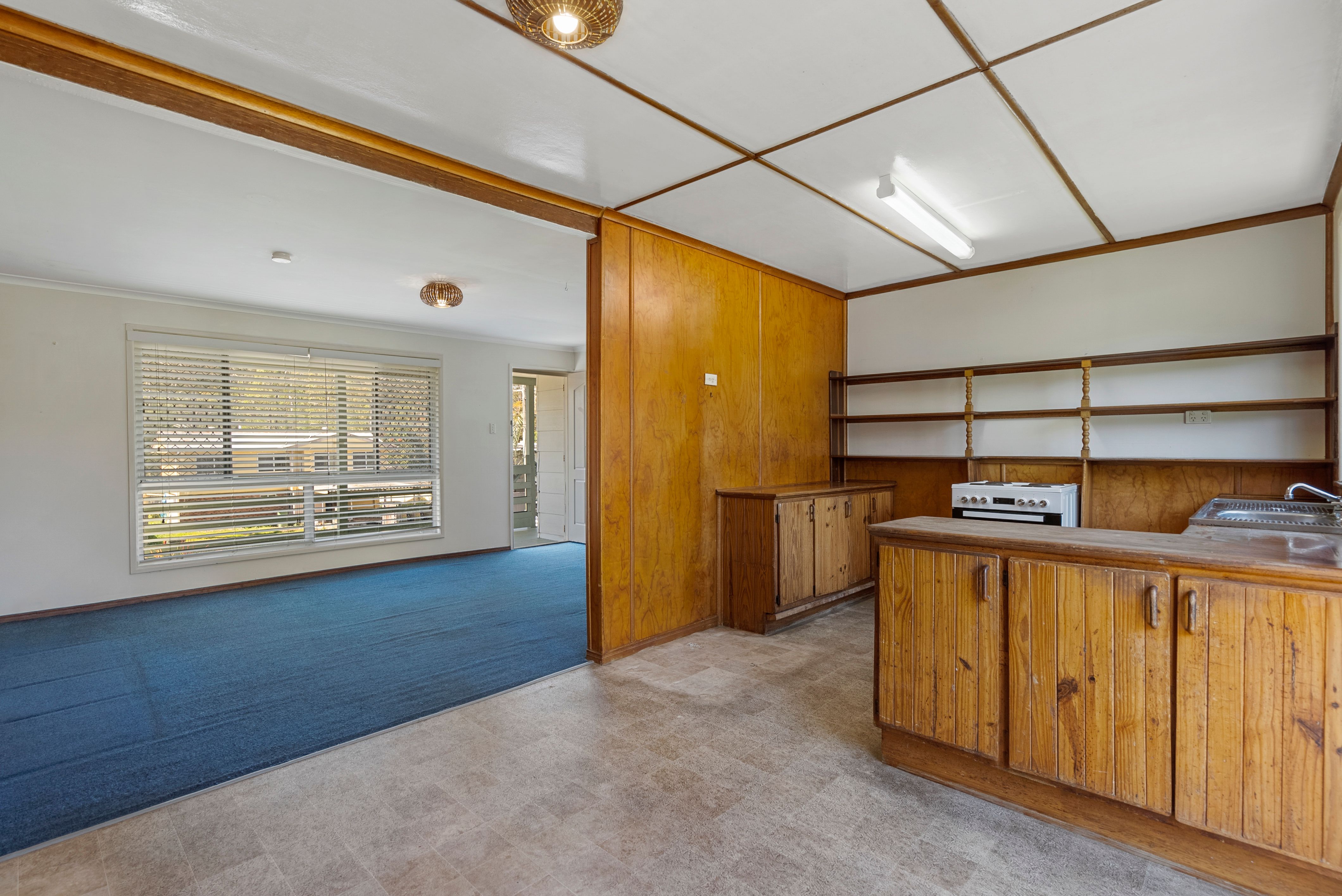37 Polaris Avenue, Kingston, QLD 4114