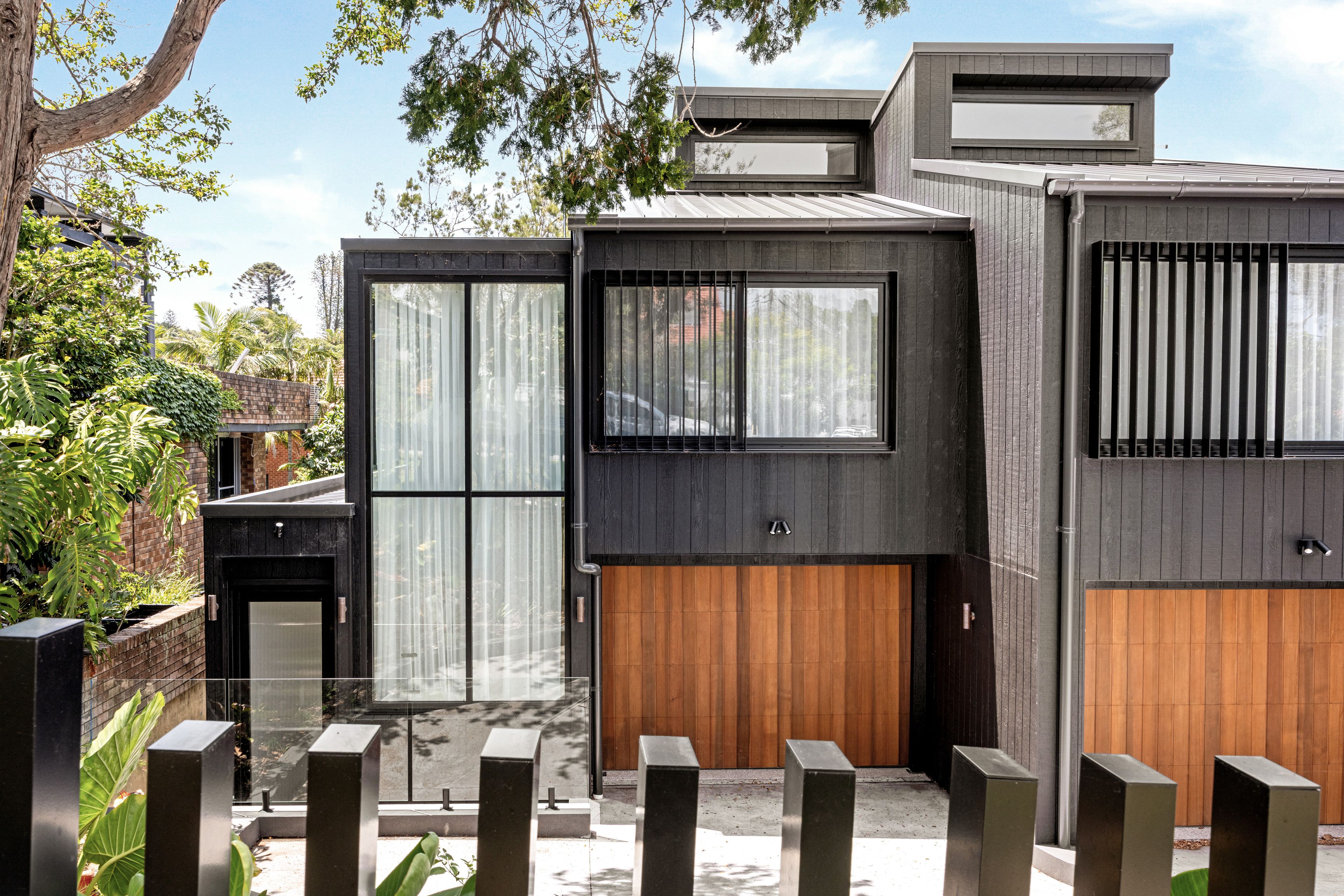 10 Lower Beach Street