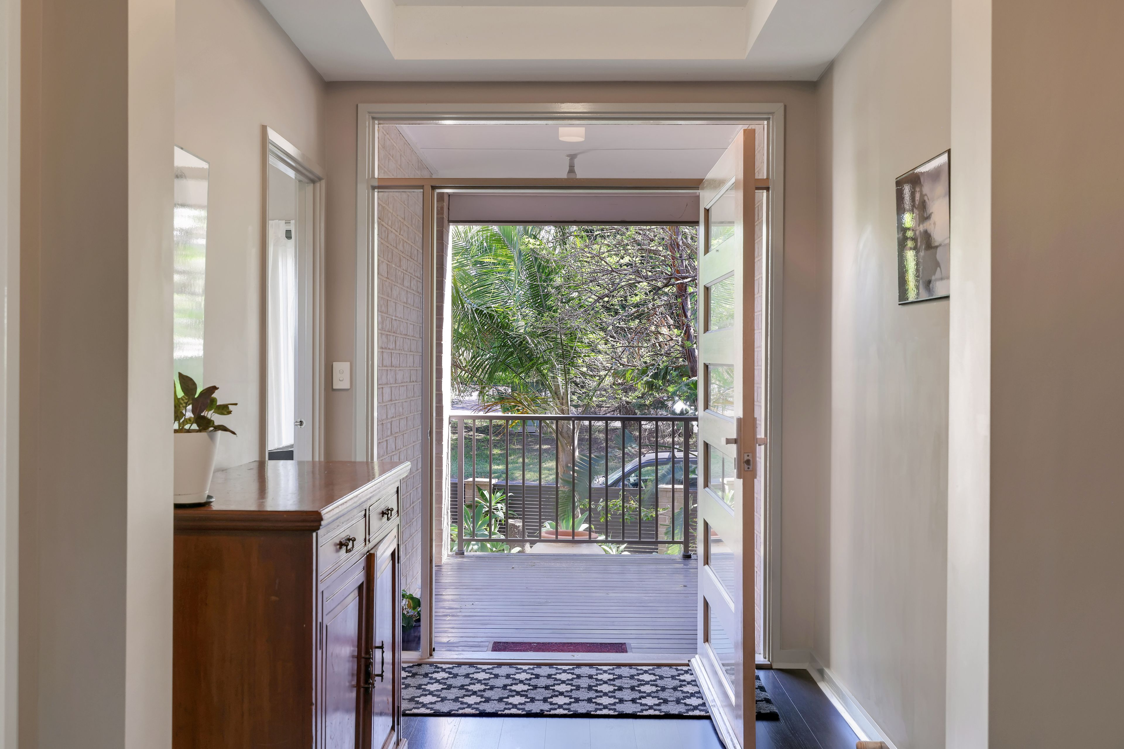 7 Hawthorn Avenue — photo 4 of 25