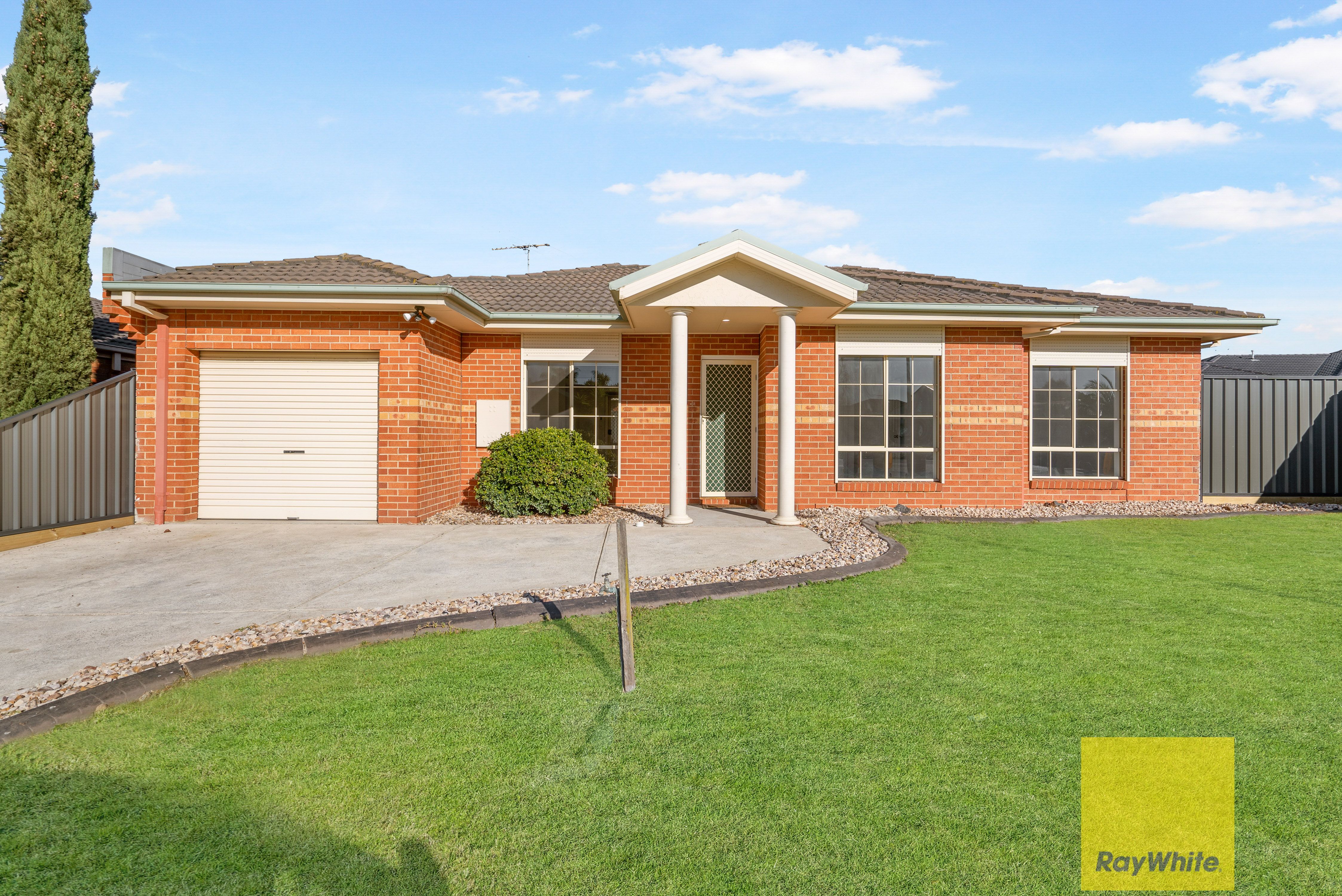 1/7 Dustin Court — photo from Ray White Deer Park