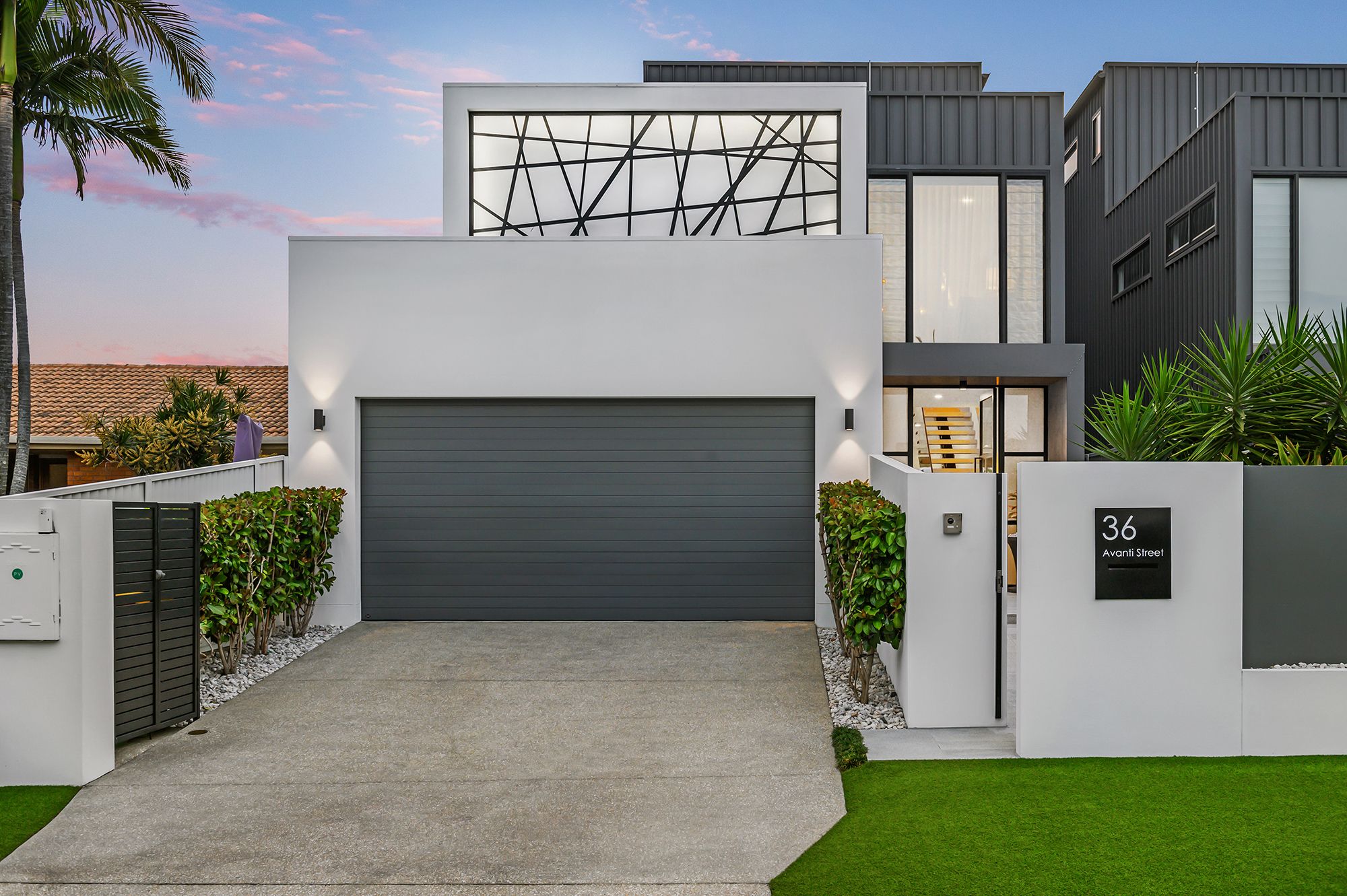 36 Avanti Street, Mermaid Waters QLD 4218