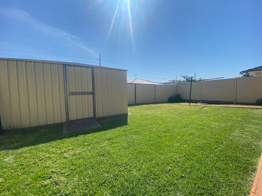6 Abbott Place, Ingleburn, NSW 2565